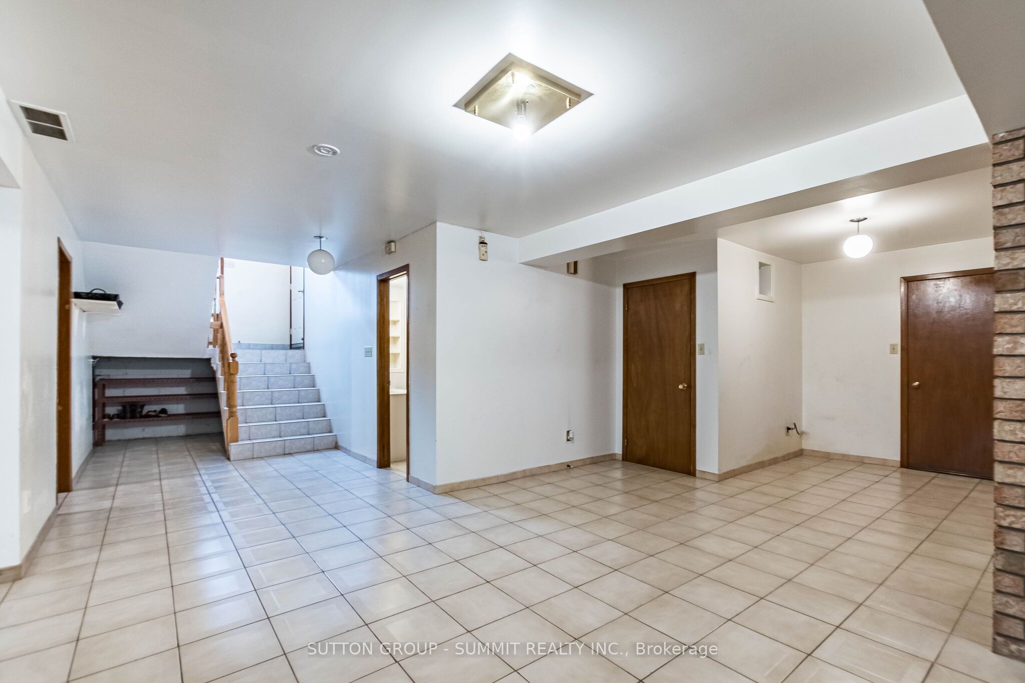2477 Cliff Road Property Photo 30