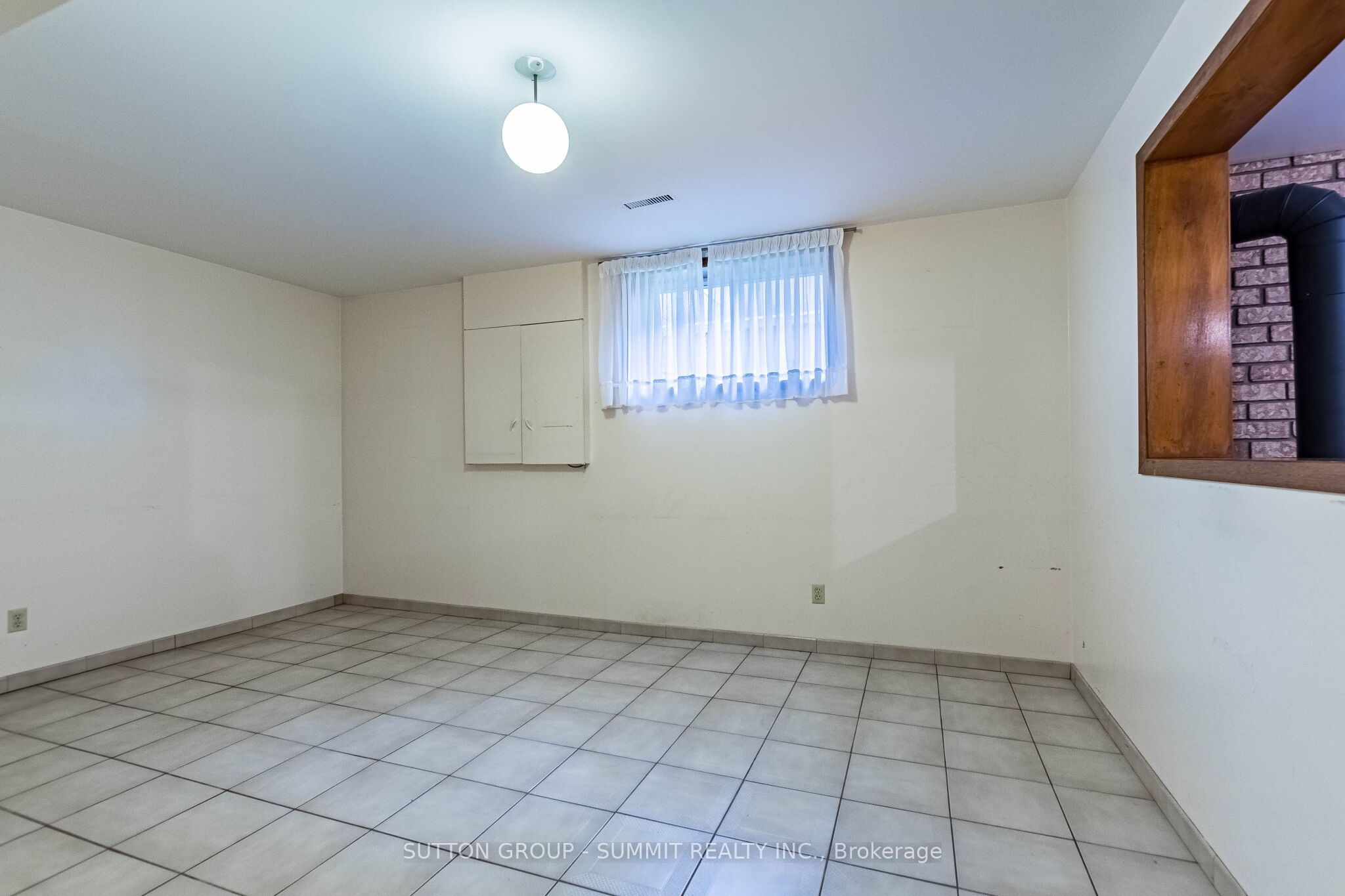 2477 Cliff Road Property Photo 33