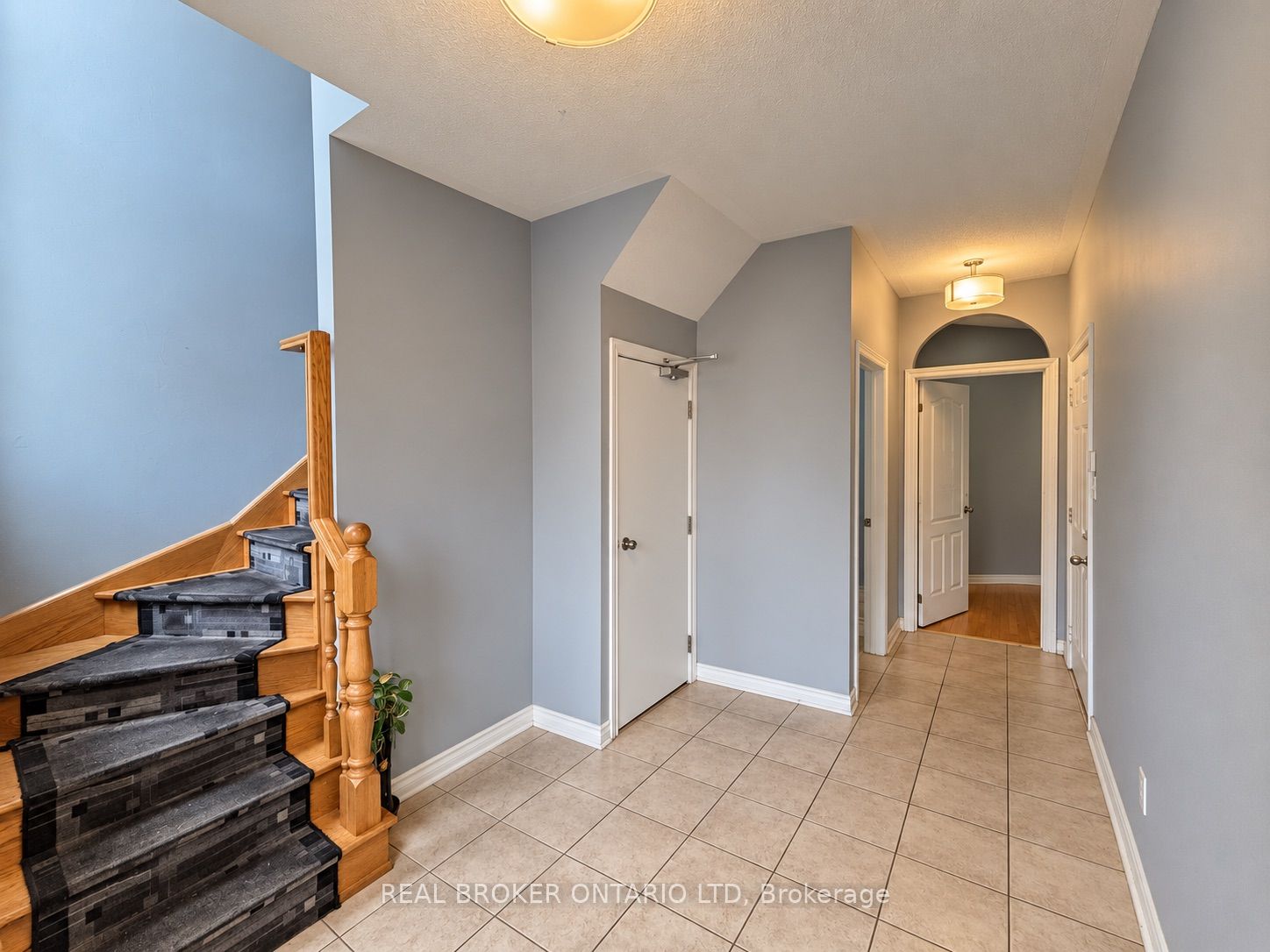 88 Sir Jacobs Crescent (main) Property Photo 2