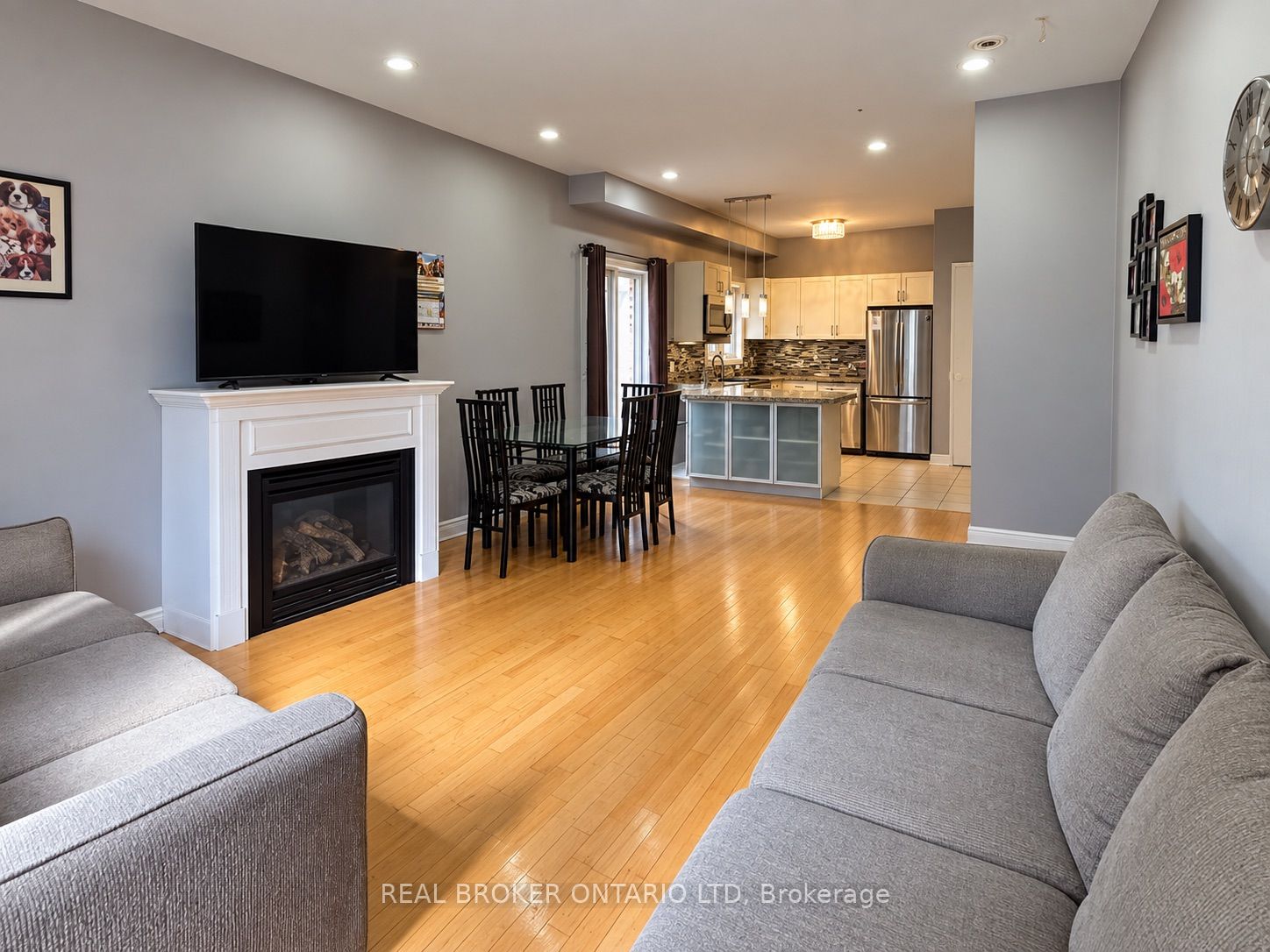 88 Sir Jacobs Crescent (main) Property Photo 6