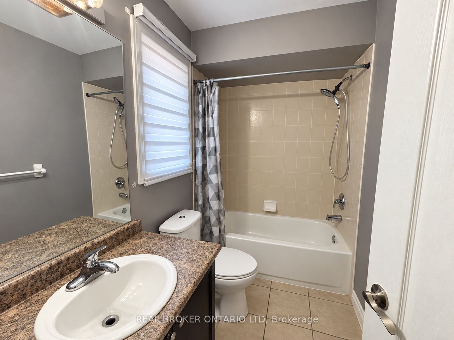 88 Sir Jacobs Crescent (main) Property Photo 7