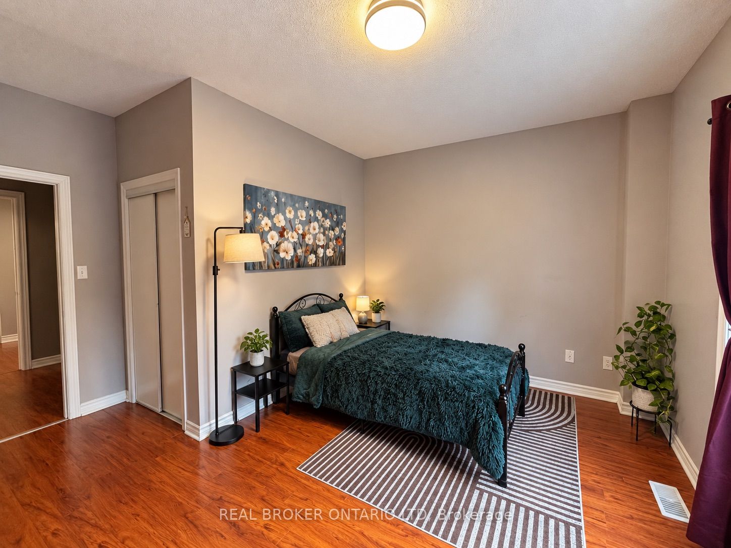 88 Sir Jacobs Crescent (main) Property Photo 8