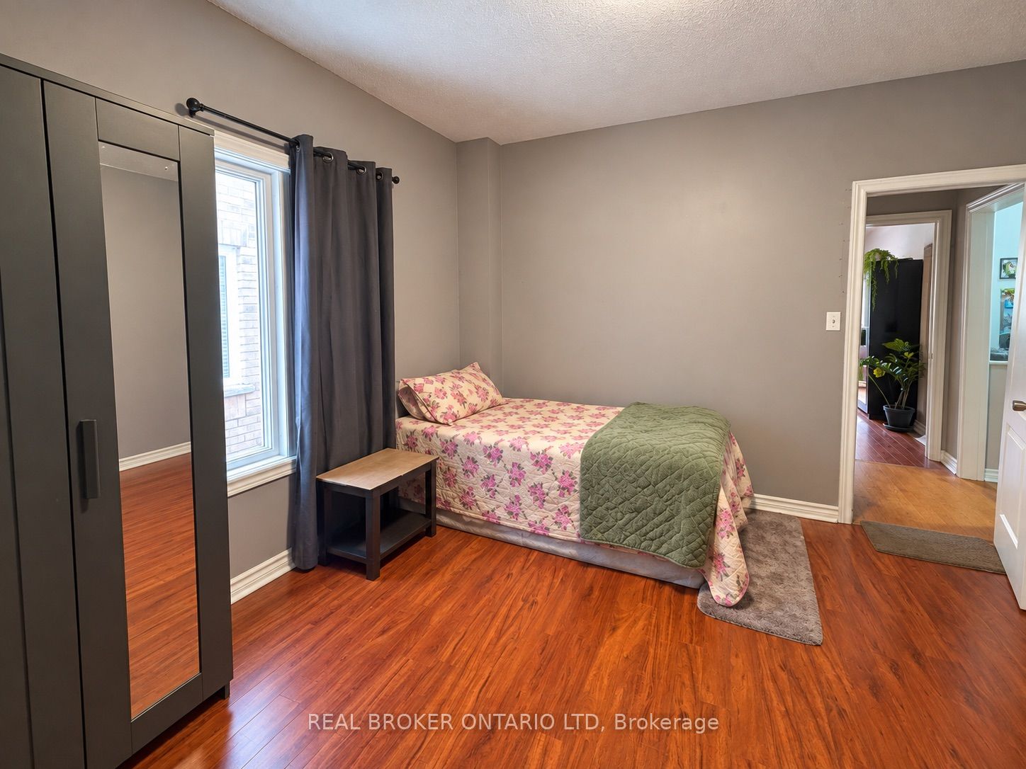 88 Sir Jacobs Crescent (main) Property Photo 19