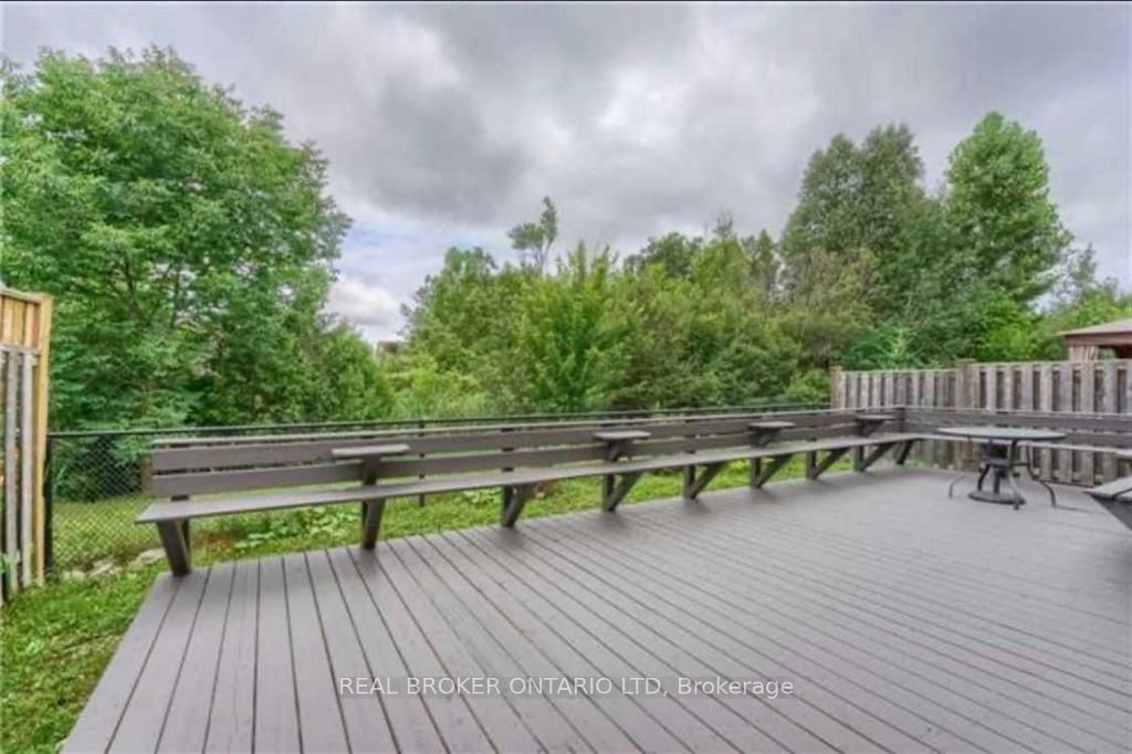 88 Sir Jacobs Crescent (main) Property Photo 22