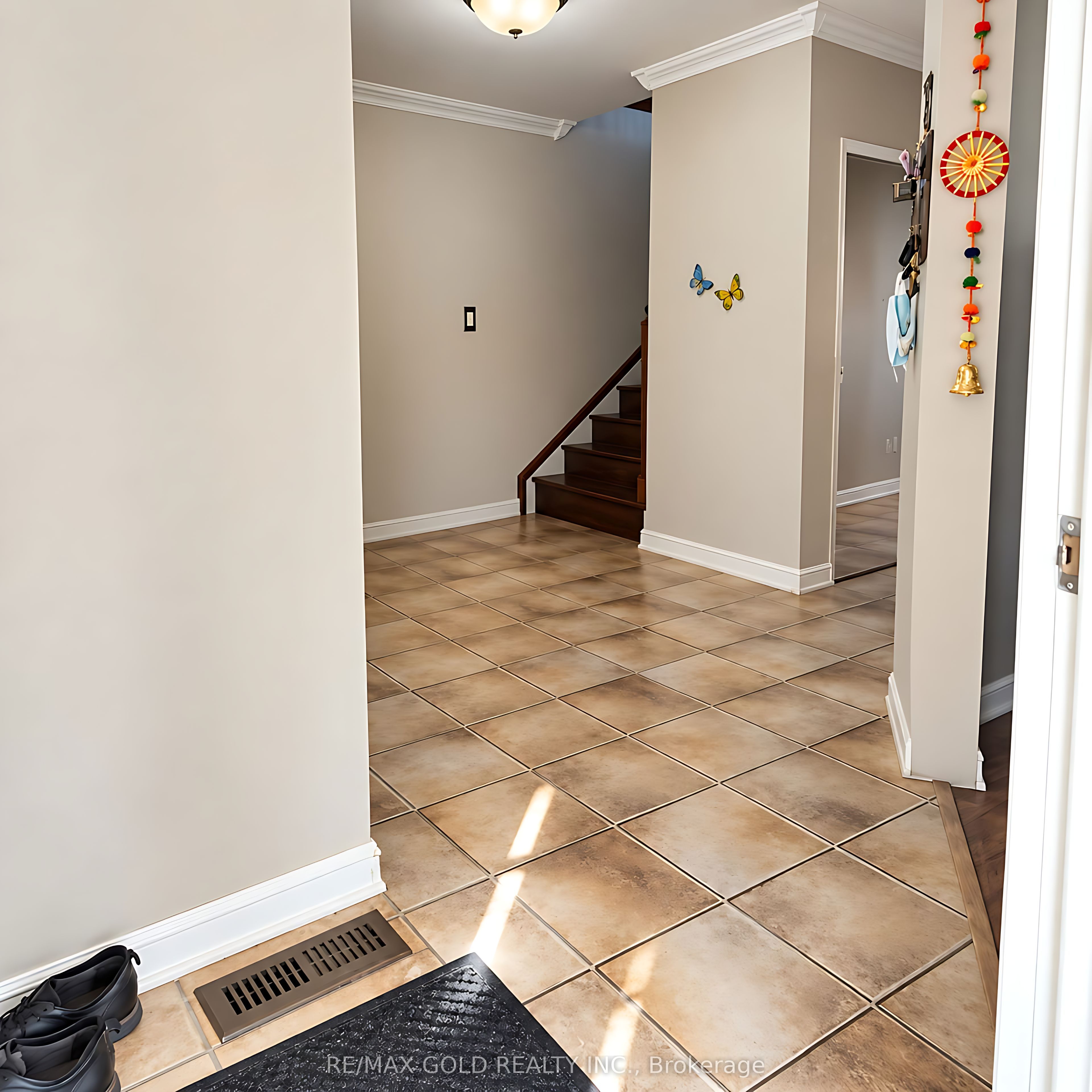 32 Steven Court Property Photo 8