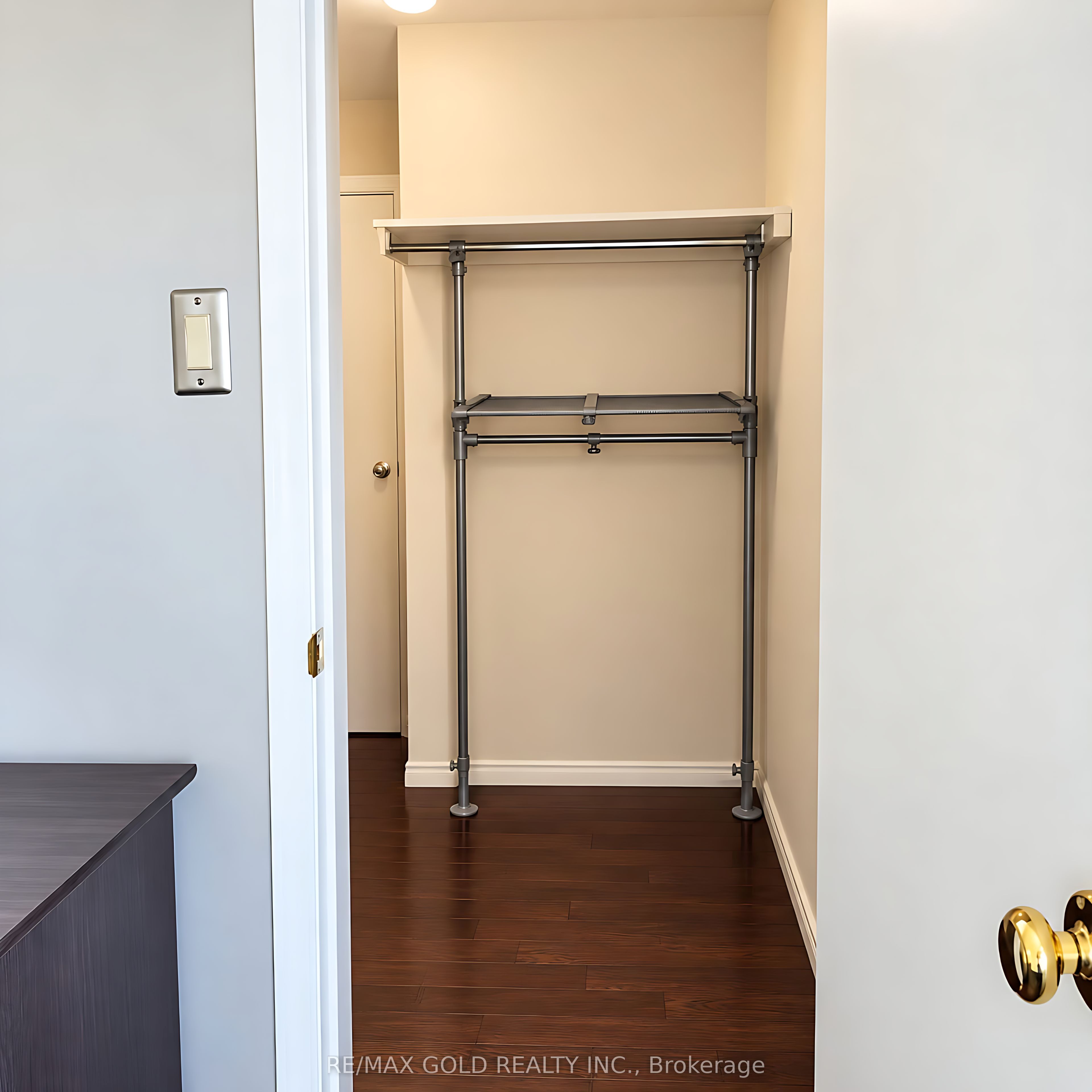 32 Steven Court Property Photo 17