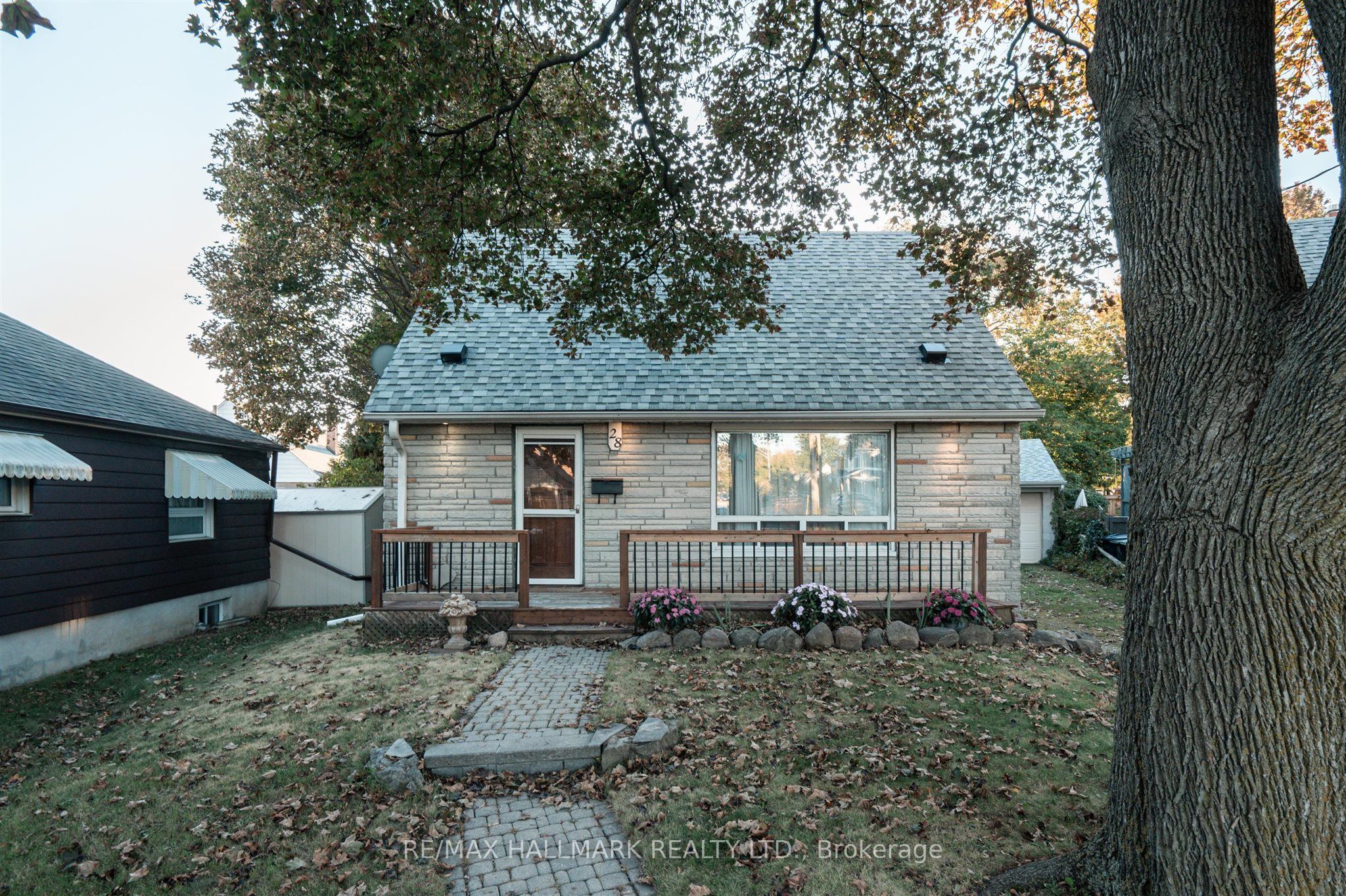 28 Finsbury Crescent Property Photo 1