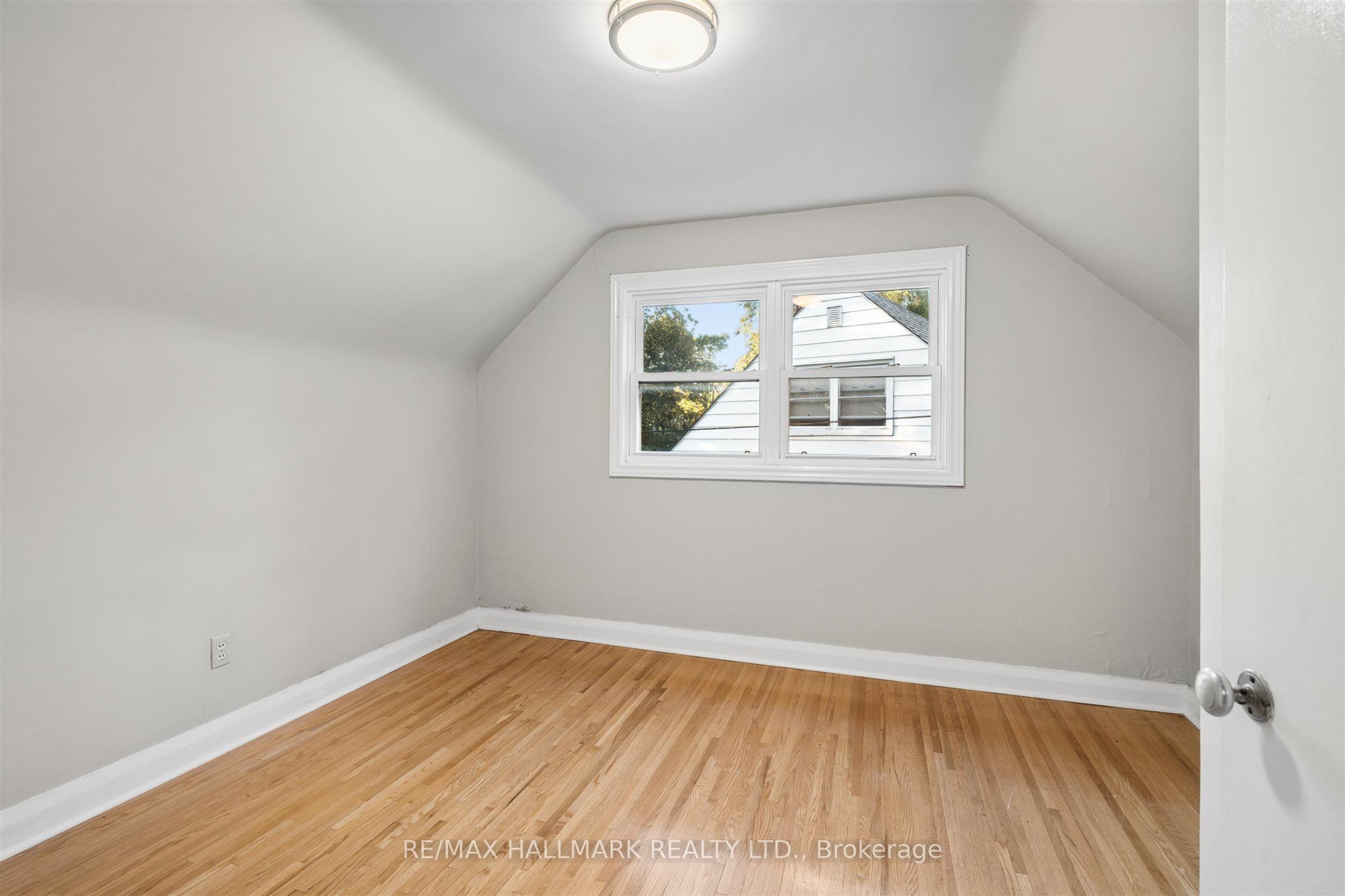 28 Finsbury Crescent Property Photo 19