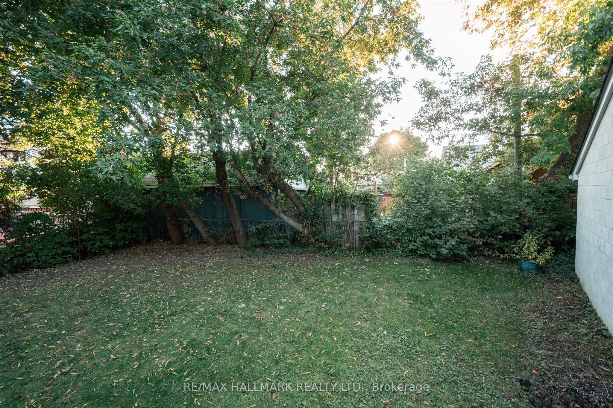 28 Finsbury Crescent Property Photo 32