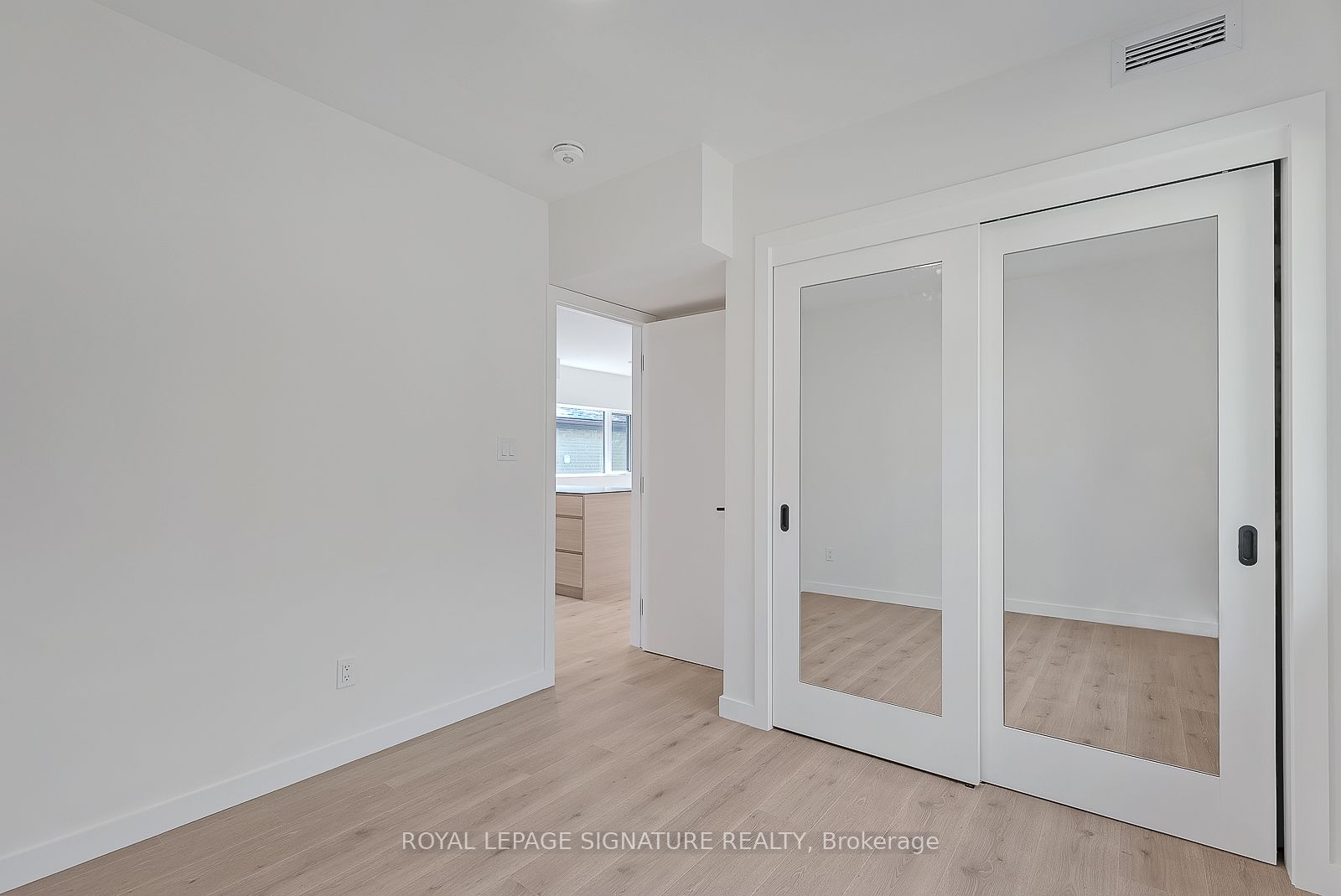 1254 Davenport Road 4 Property Photo 25