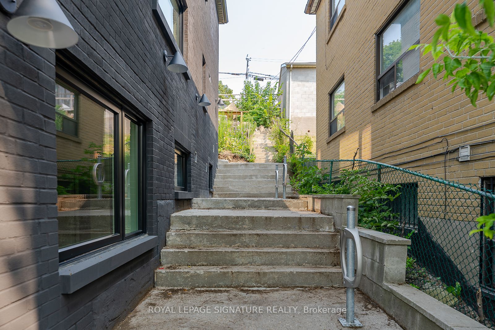 1254 Davenport Road 4 Property Photo 33