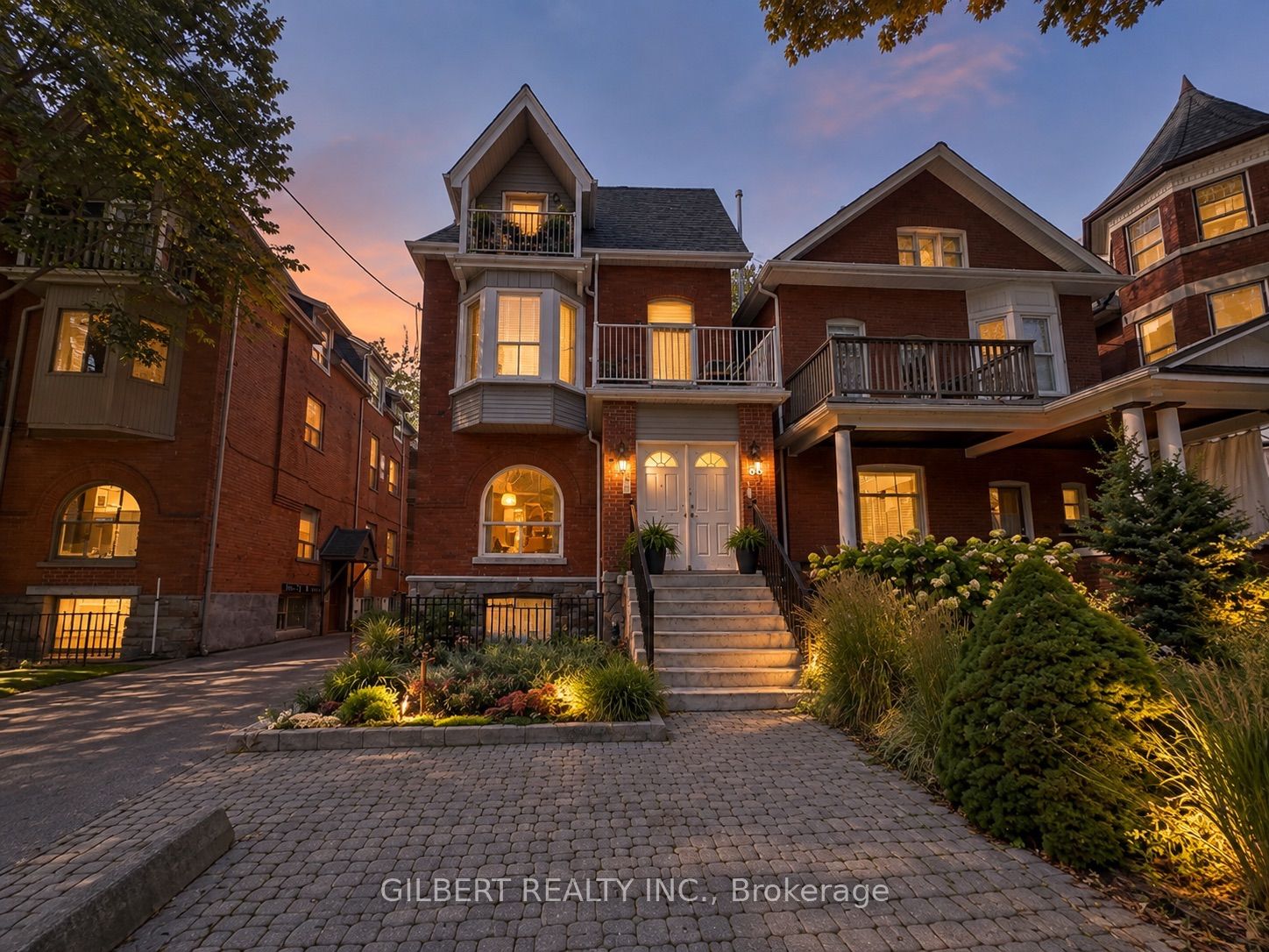 88 Cowan Avenue