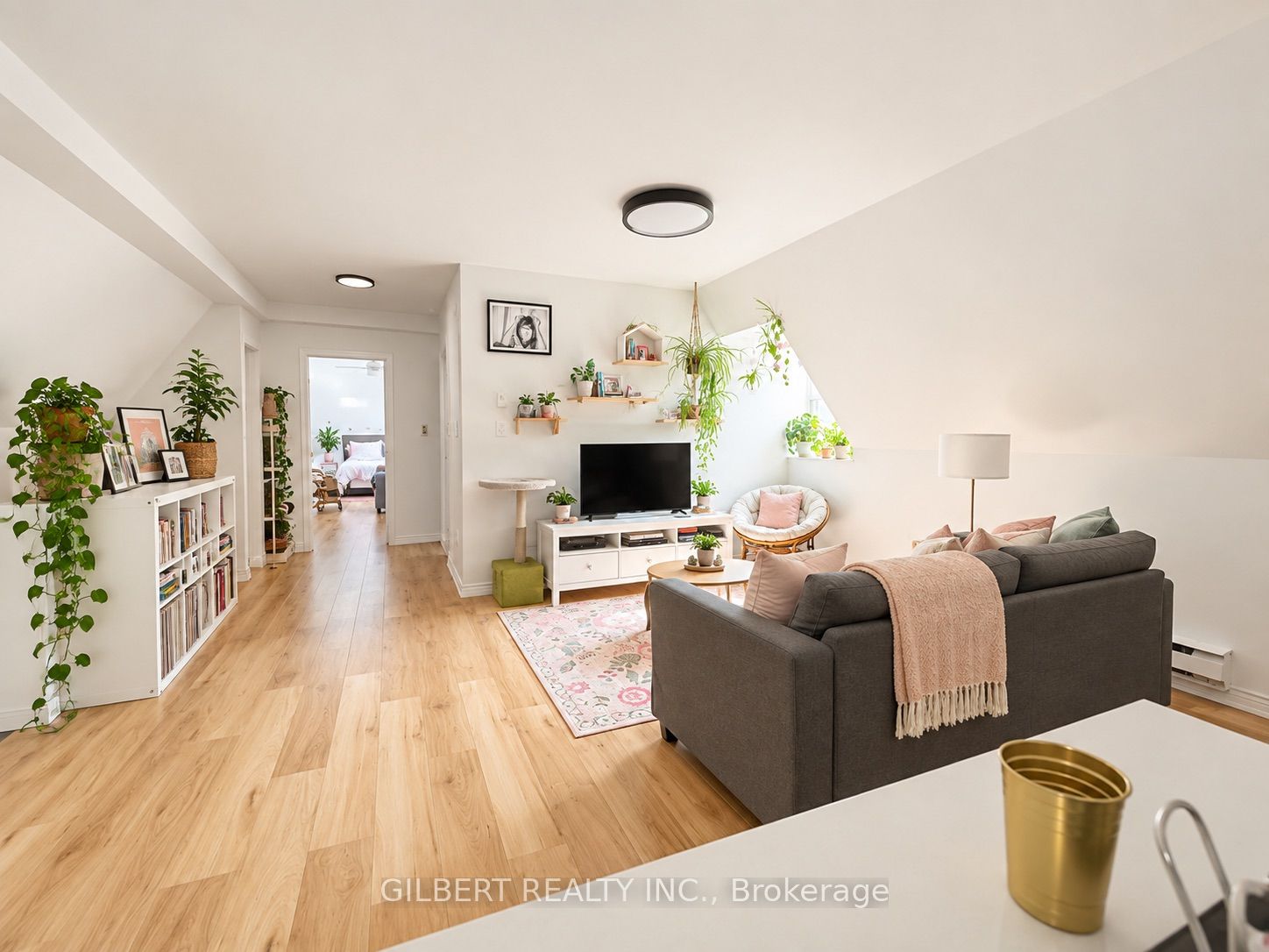 88 Cowan Avenue Property Photo 7