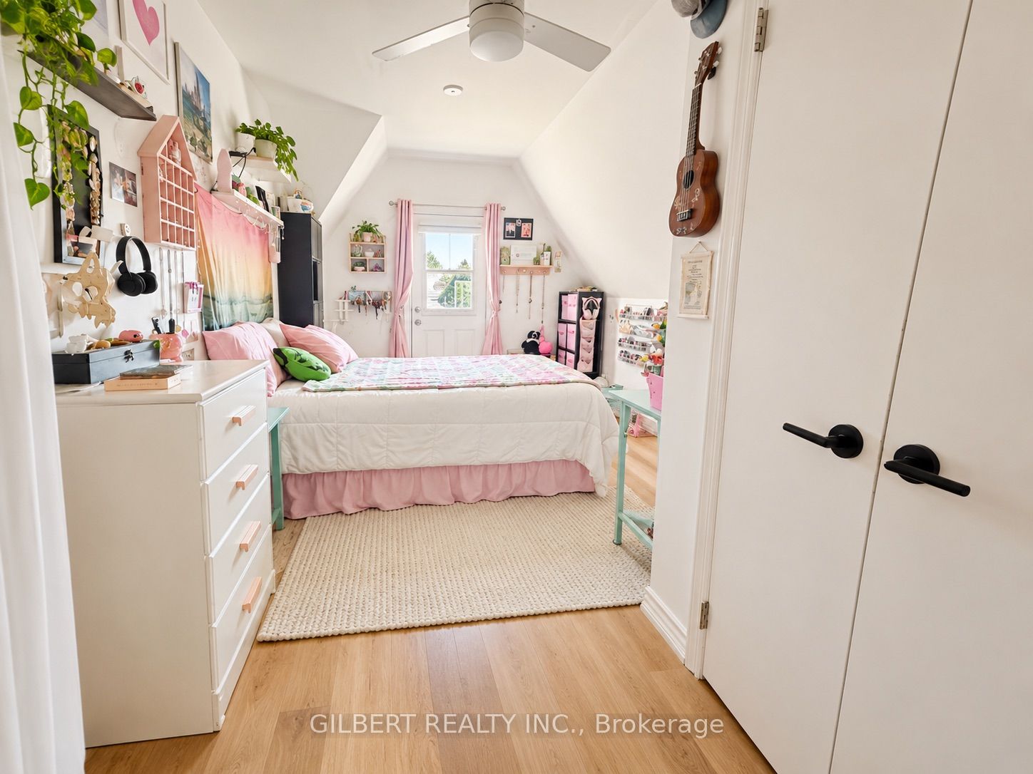 88 Cowan Avenue Property Photo 9
