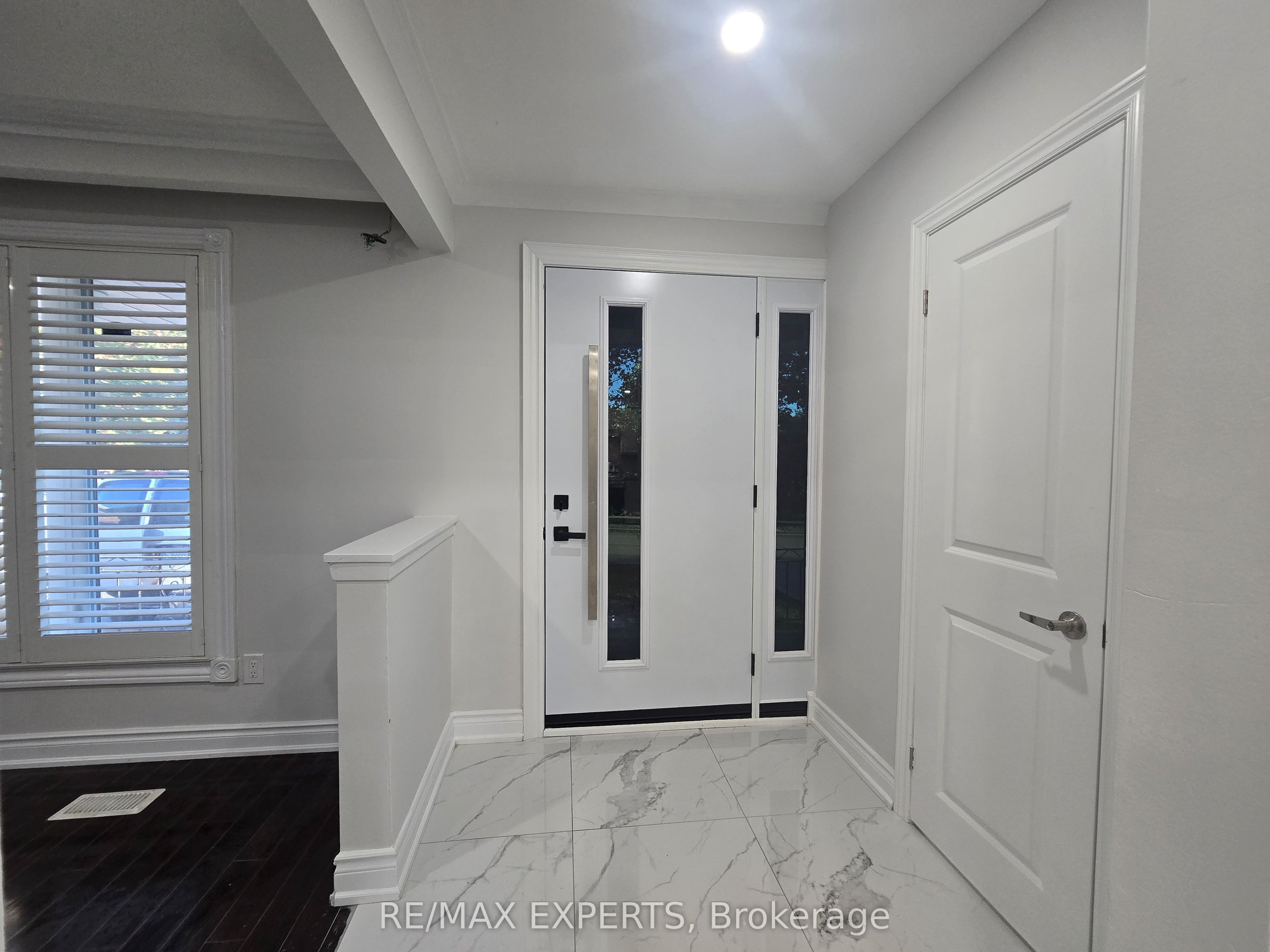 24 Roskell Crescent Property Photo 3