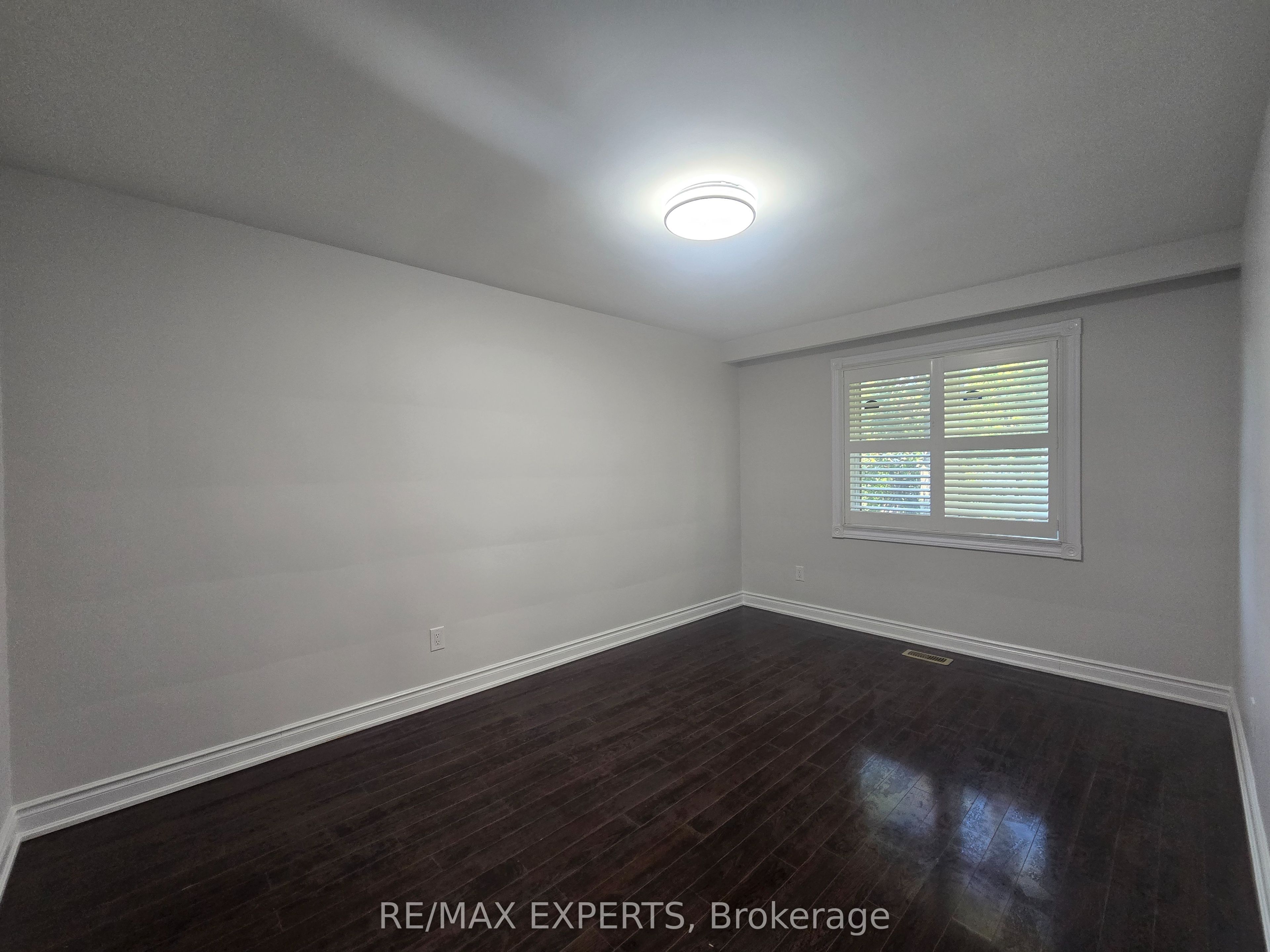 24 Roskell Crescent Property Photo 14