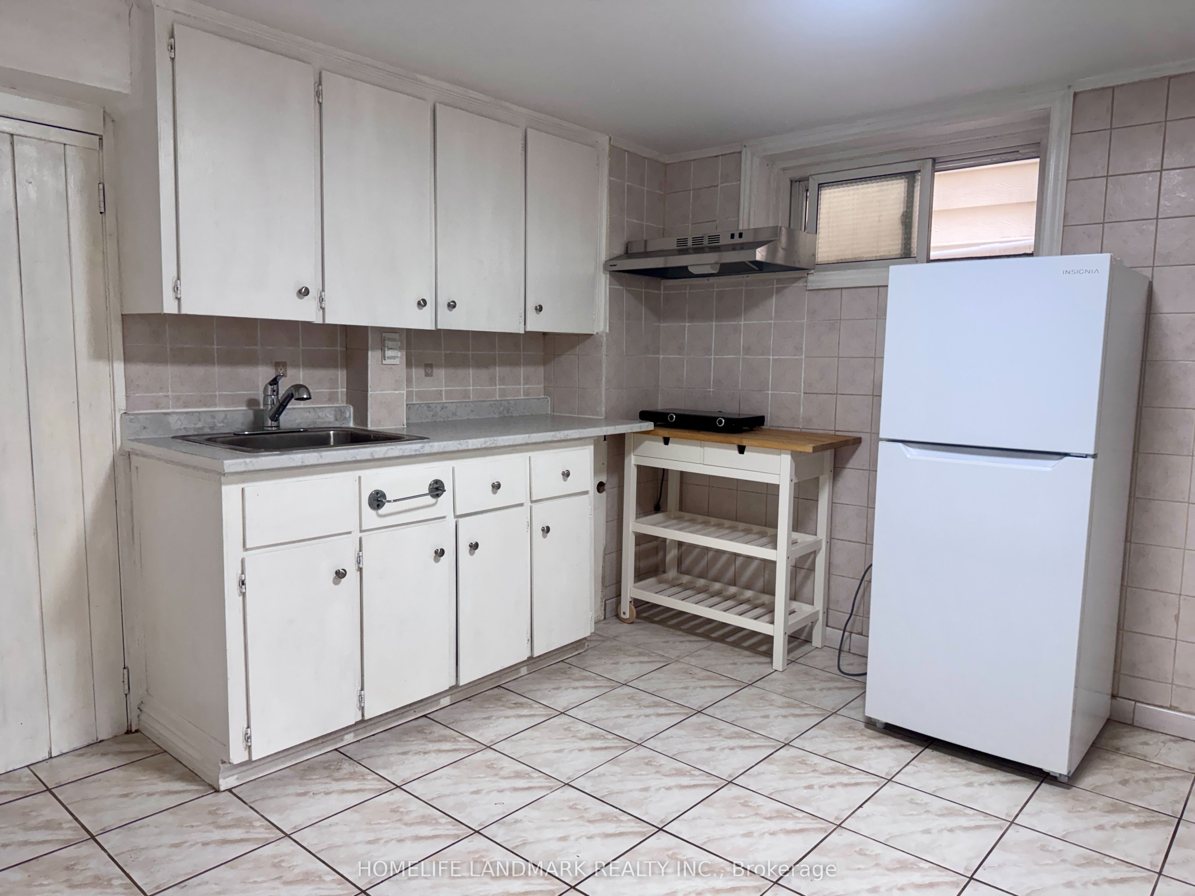 415 Delaware Avenue Lower Property Photo 3