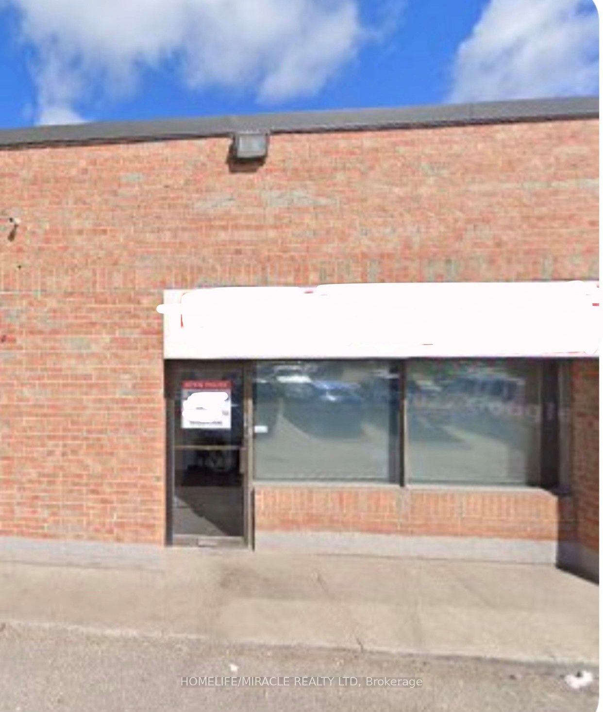 8 Strathearn Avenue #24 Property Photo 1