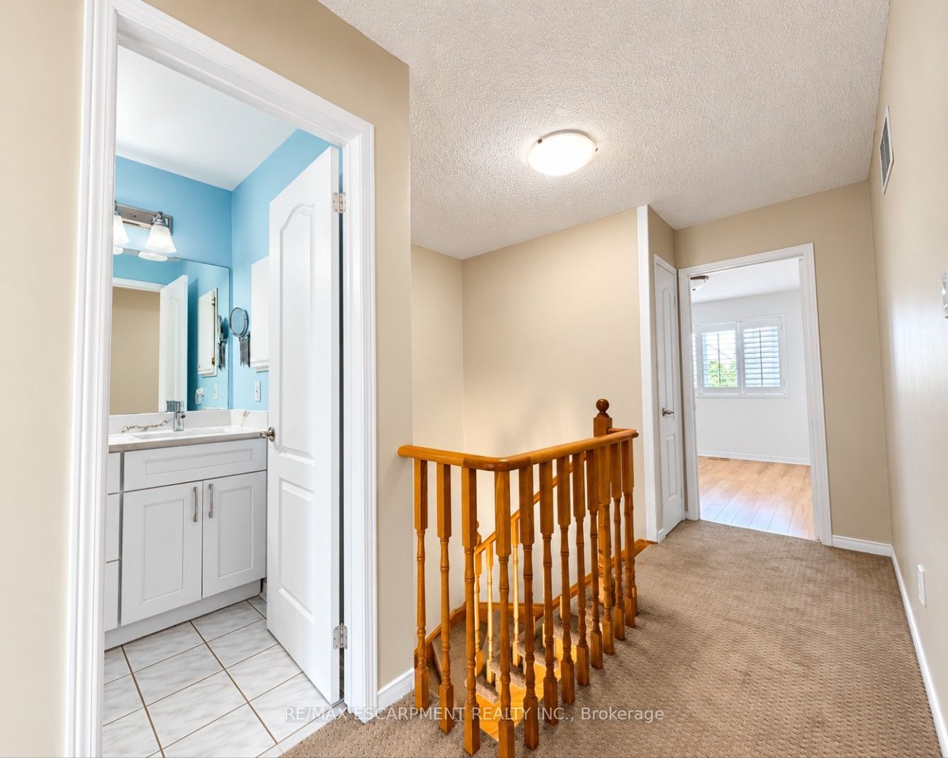 6143 Snowy Owl Crescent Property Photo 25