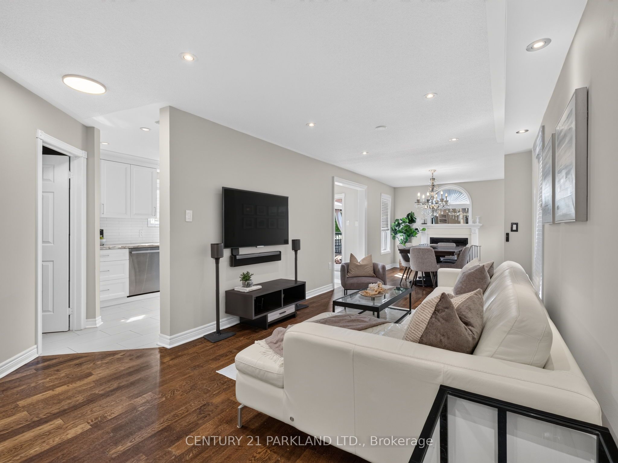 228 Rosemount Avenue Property Photo 6
