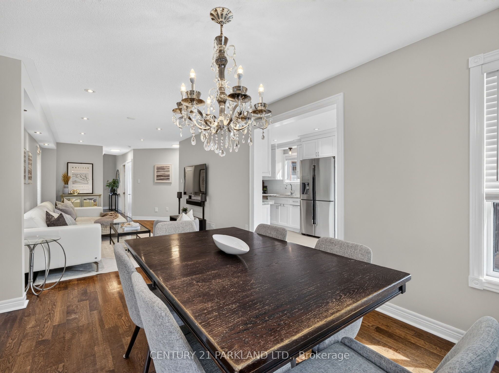 228 Rosemount Avenue Property Photo 9