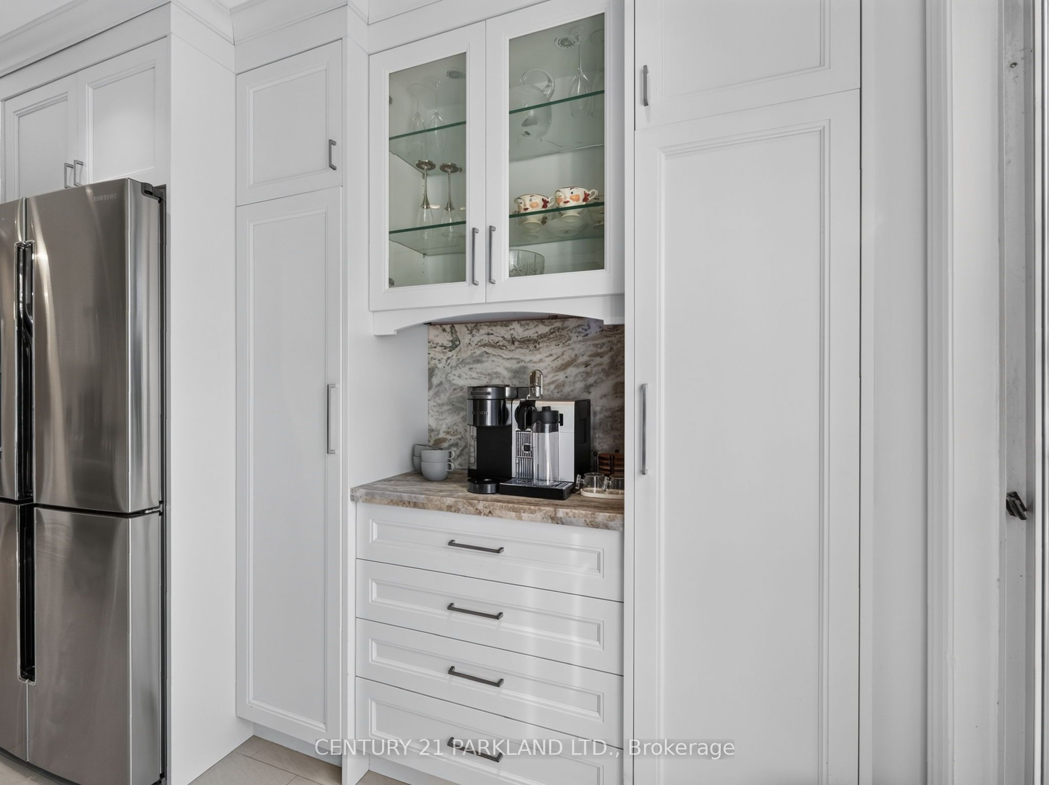 228 Rosemount Avenue Property Photo 12