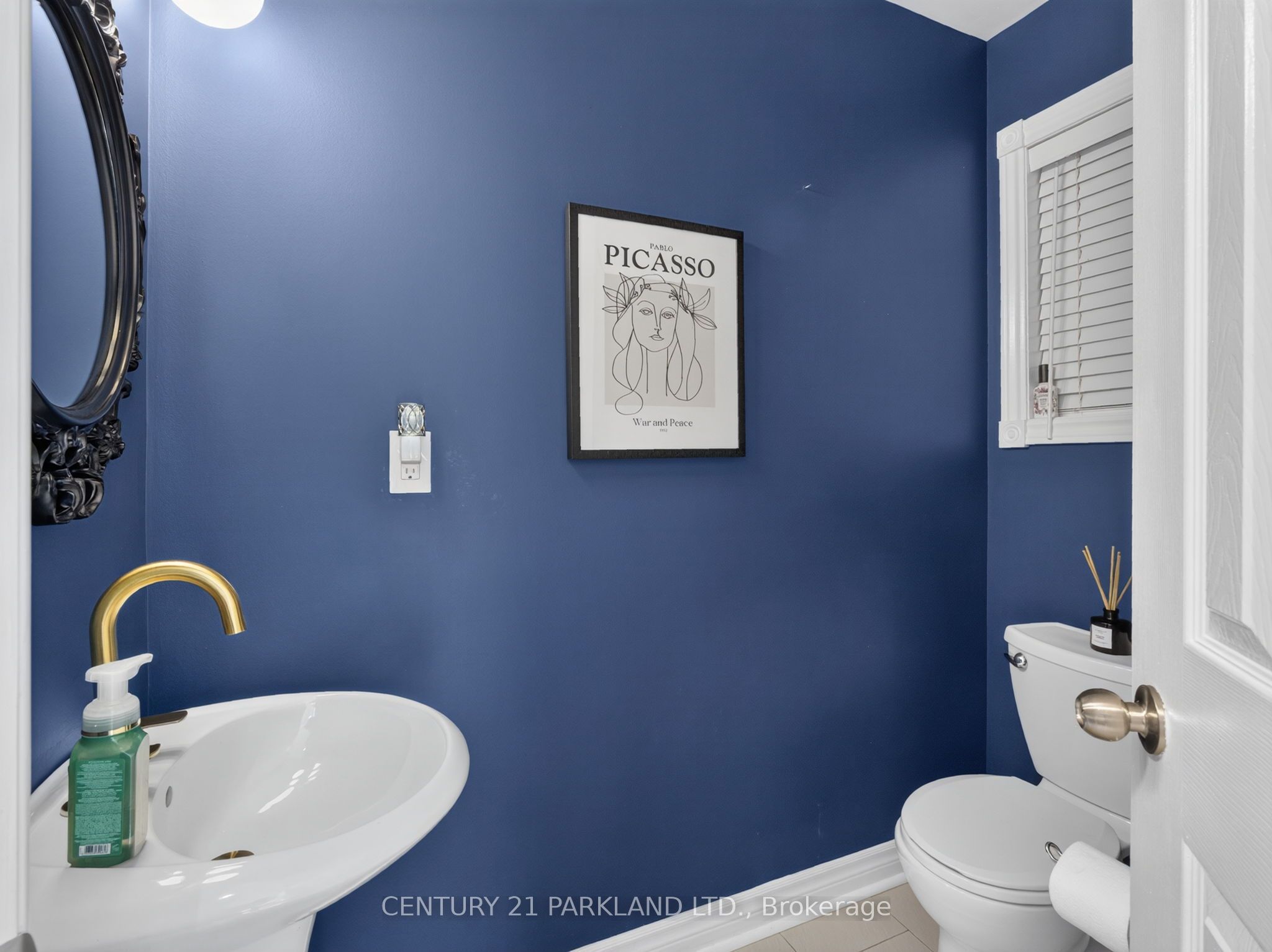 228 Rosemount Avenue Property Photo 13