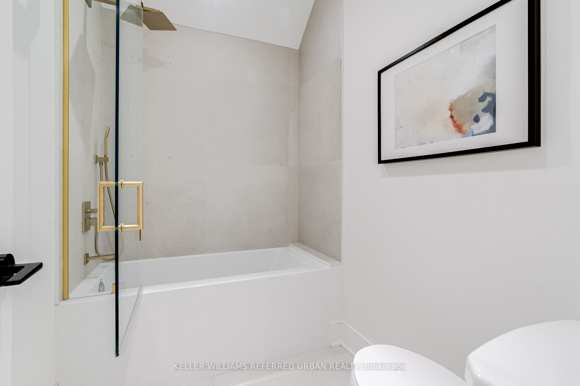 45 Benson Avenue Property Photo 33