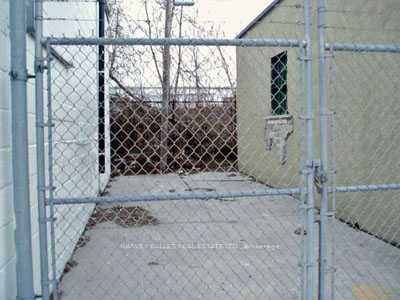 1278 & 1286 Dupont Street Property Photo 6