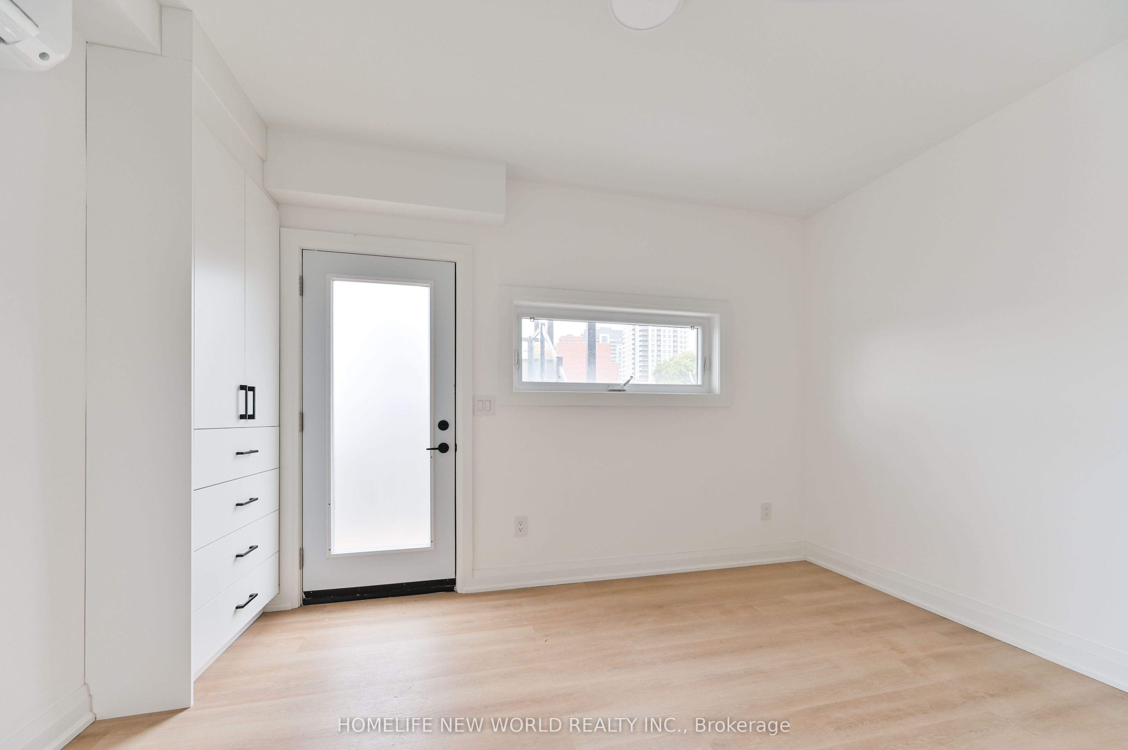 228 Emerson Ave Avenue Second Property Photo 6