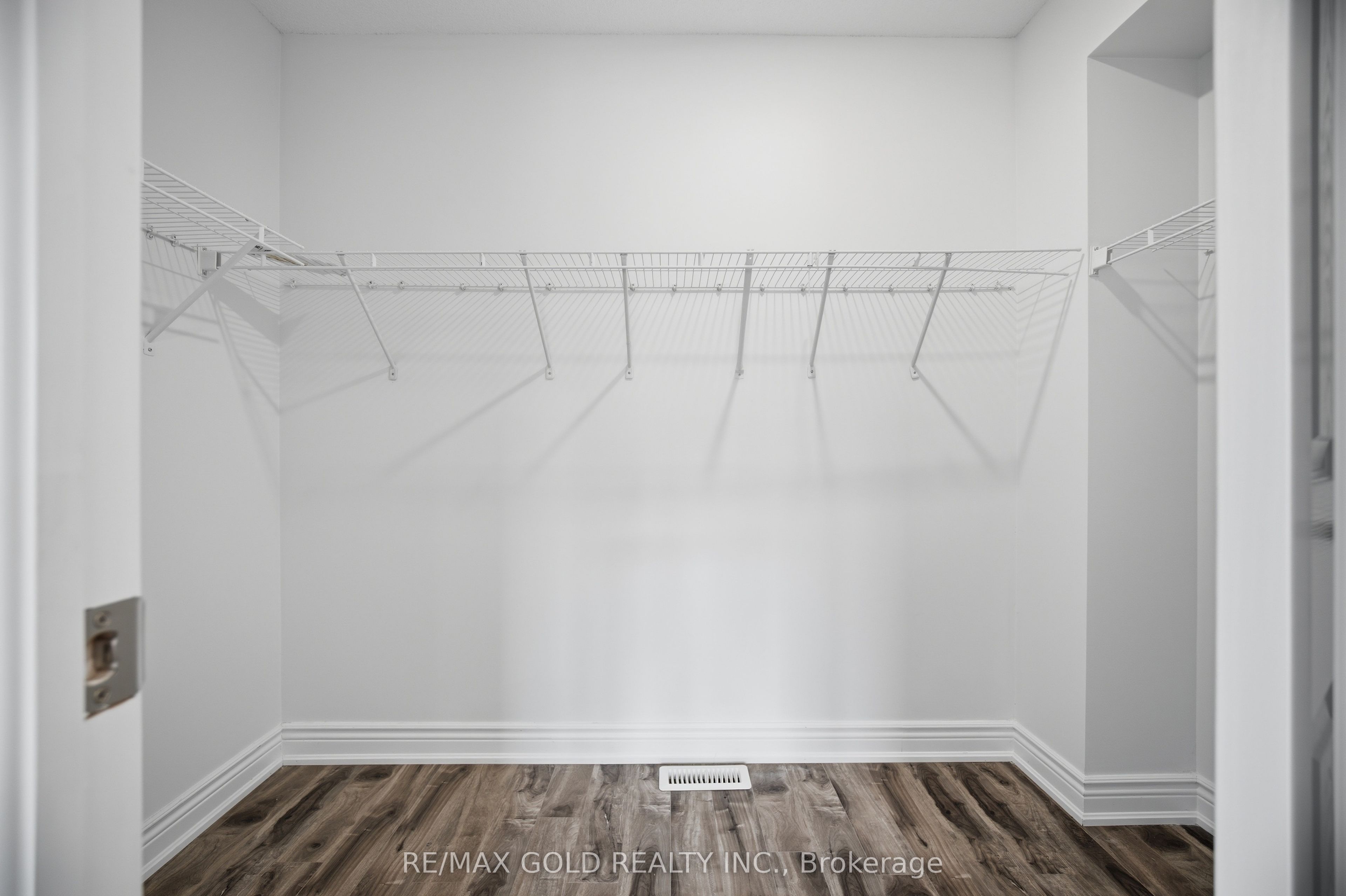 1071 Savoline Boulevard Property Photo 24