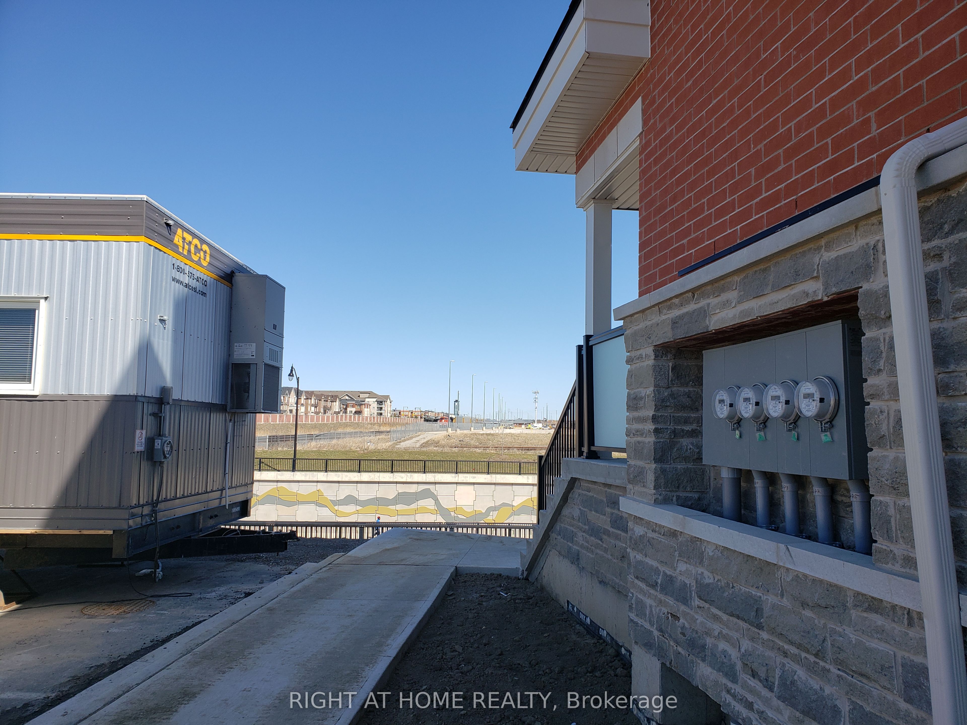 230 Lagerfeld Drive 1 Property Photo 20