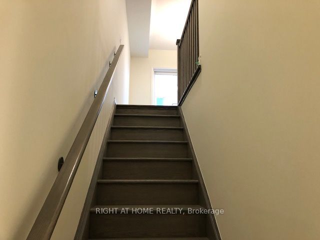 230 Lagerfeld Drive 1 Property Photo 28