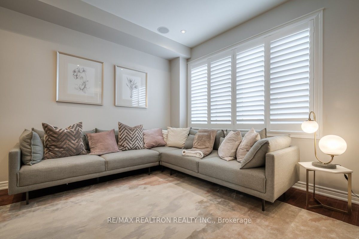 3107 Neyagawa Boulevard Property Photo 12