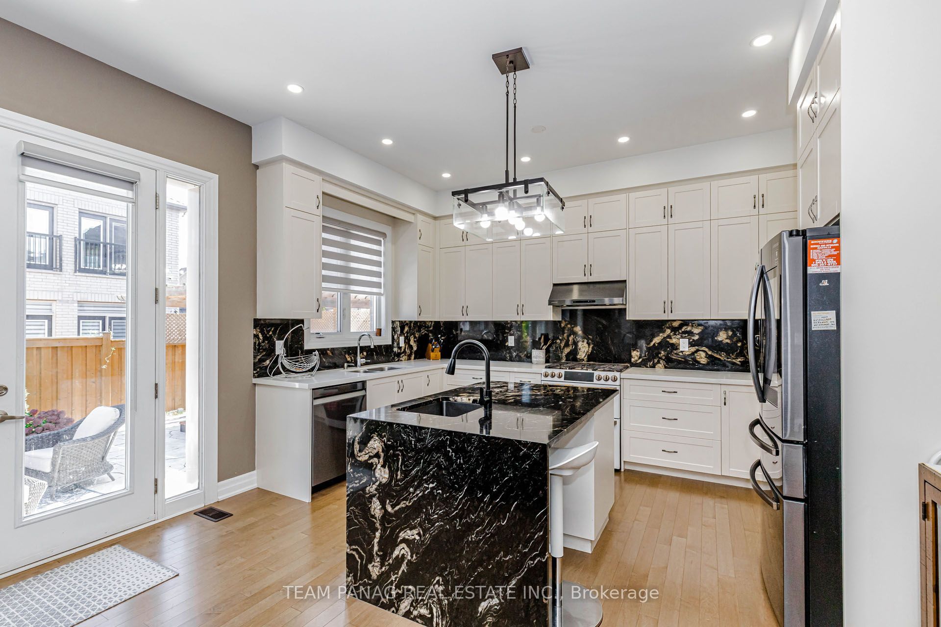32 Viva Gardens Property Photo 24