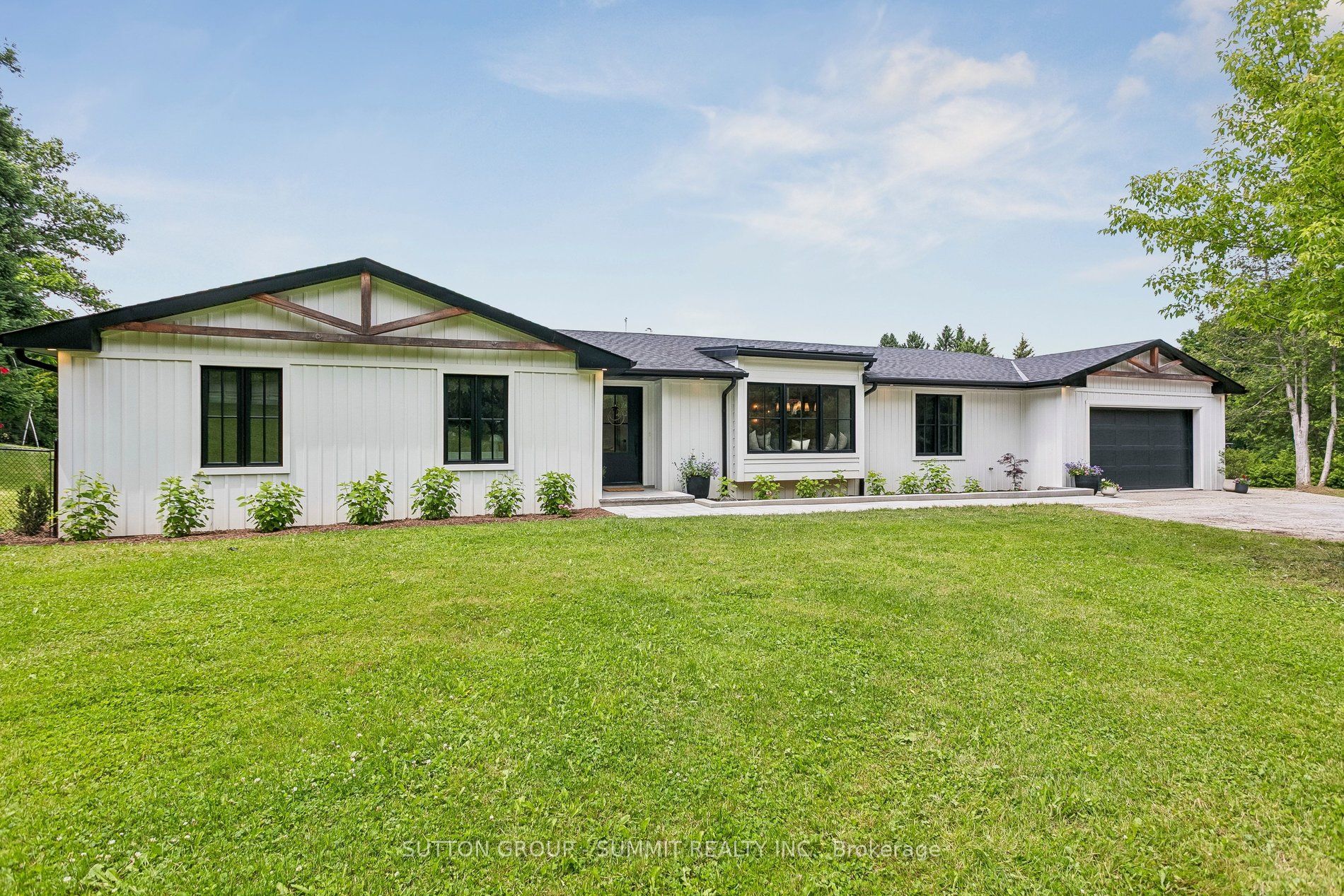 1315 Britannia Road Property Photo 1