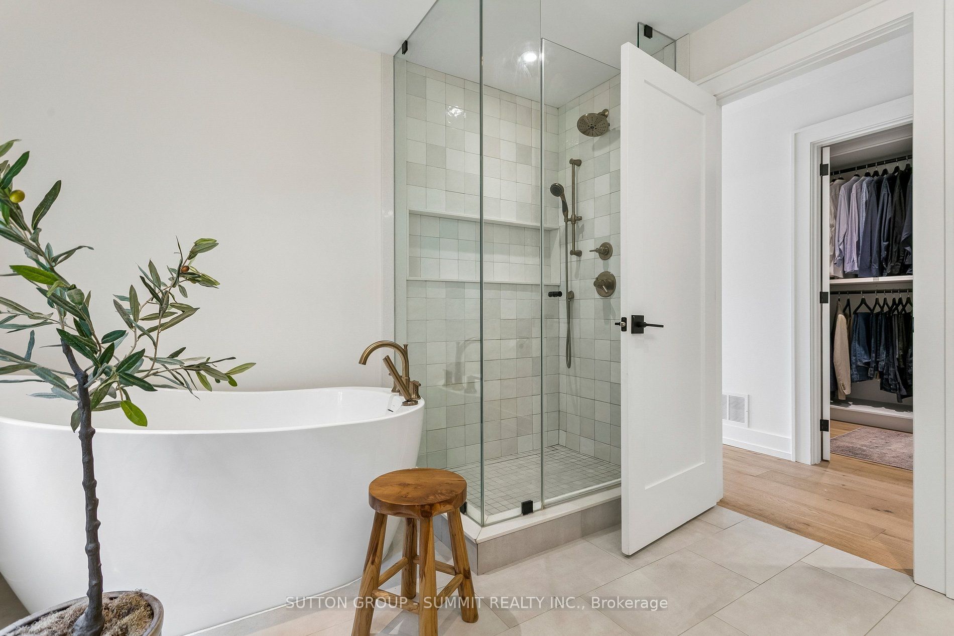 1315 Britannia Road Property Photo 27