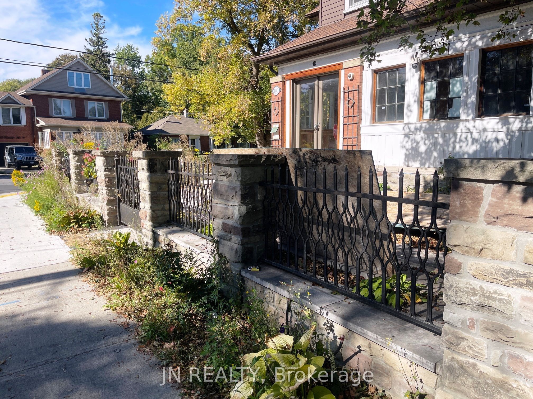 100 Mill Street N Property Photo 2