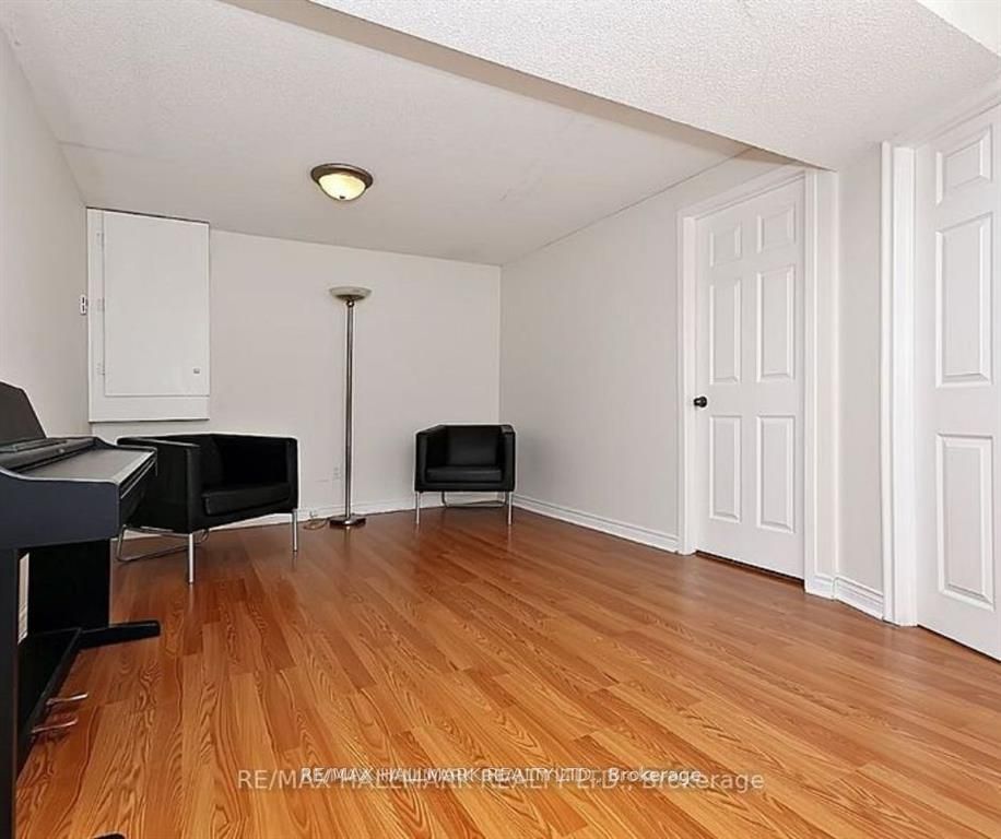71 Ecclestone Drive Property Photo 2