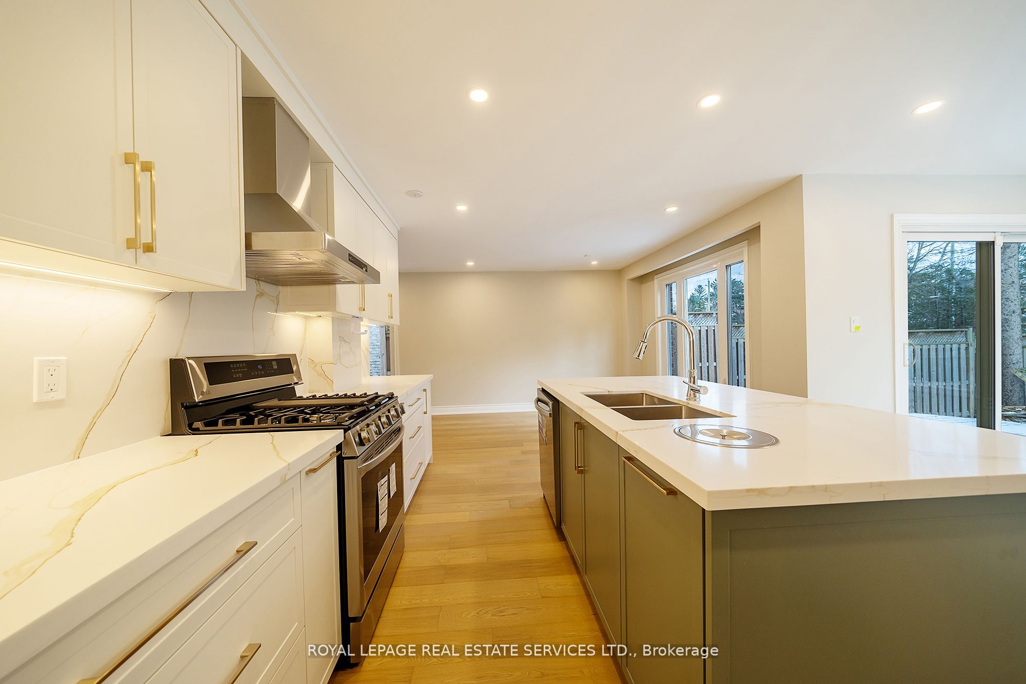 2300 Cheverie Street Upper Property Photo 11