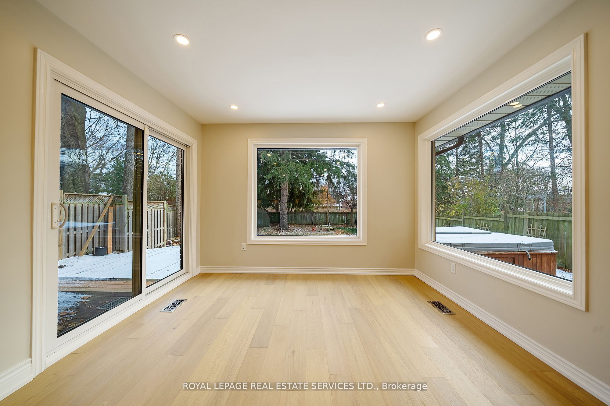 2300 Cheverie Street Upper Property Photo 12