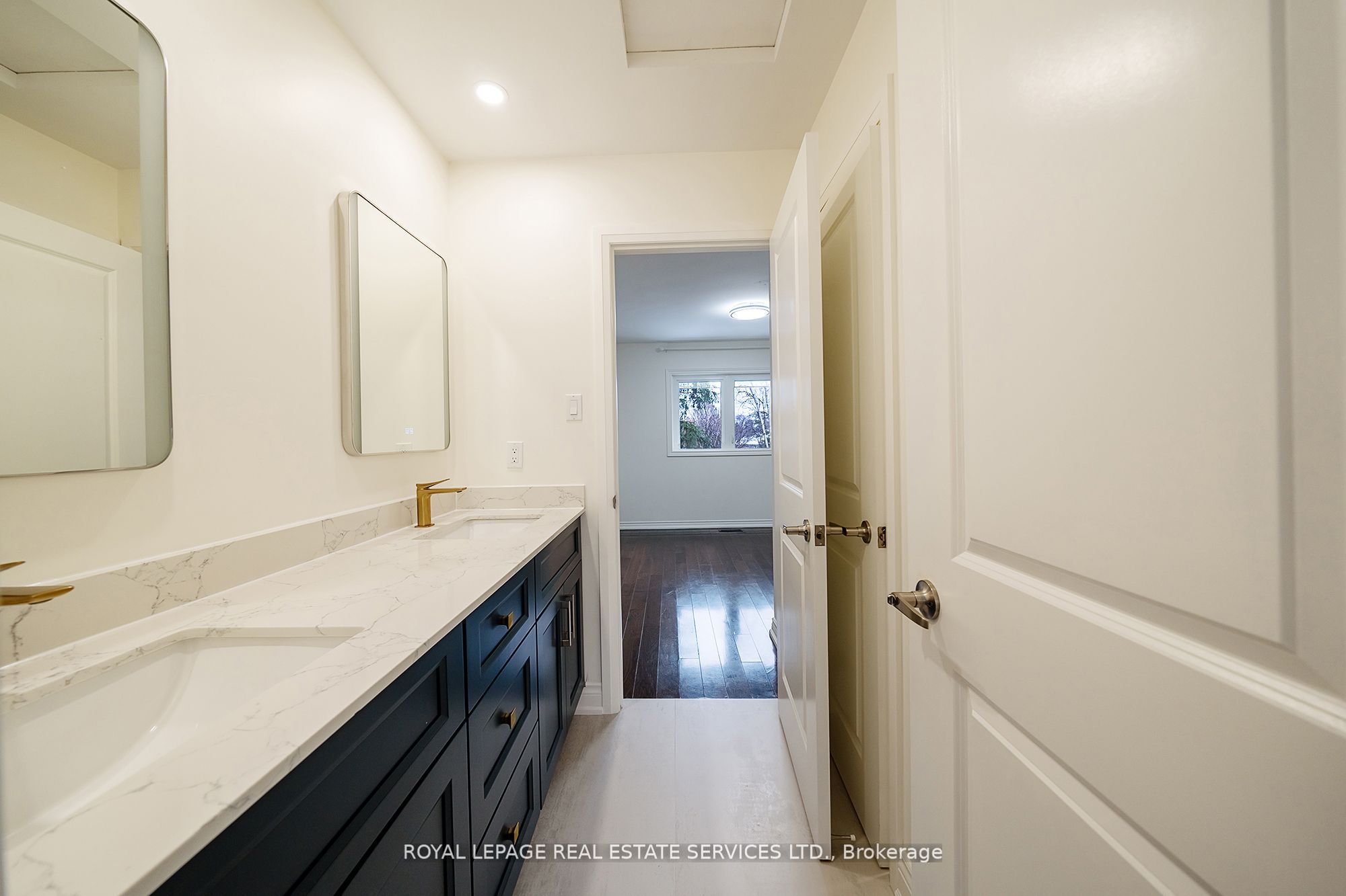 2300 Cheverie Street Upper Property Photo 22