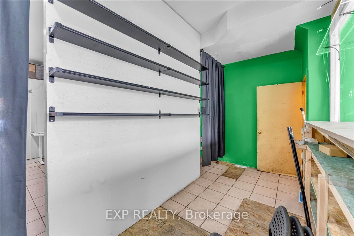 1792 Jane Street Property Photo 9