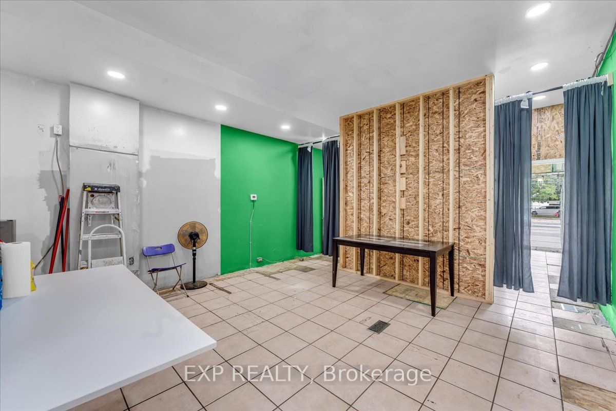 1792 Jane Street Property Photo 10