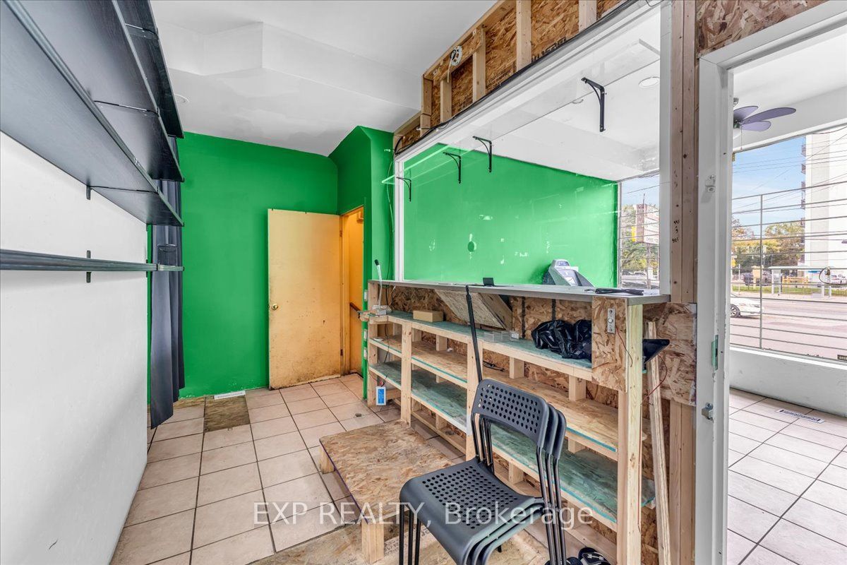 1792 Jane Street Property Photo 11