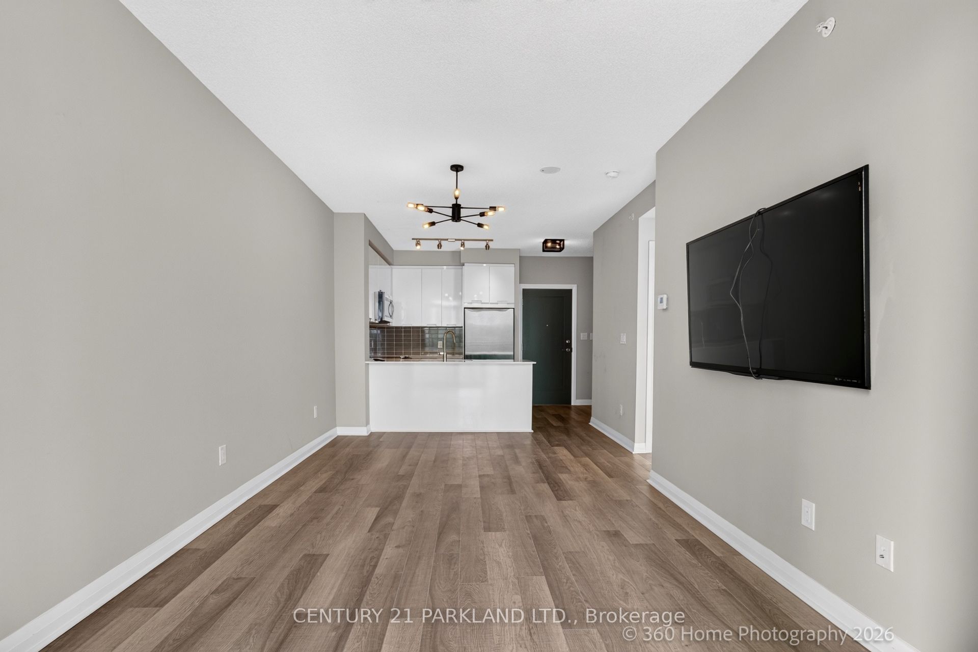 5025 Four Springs Avenue E 905 Property Photo 6