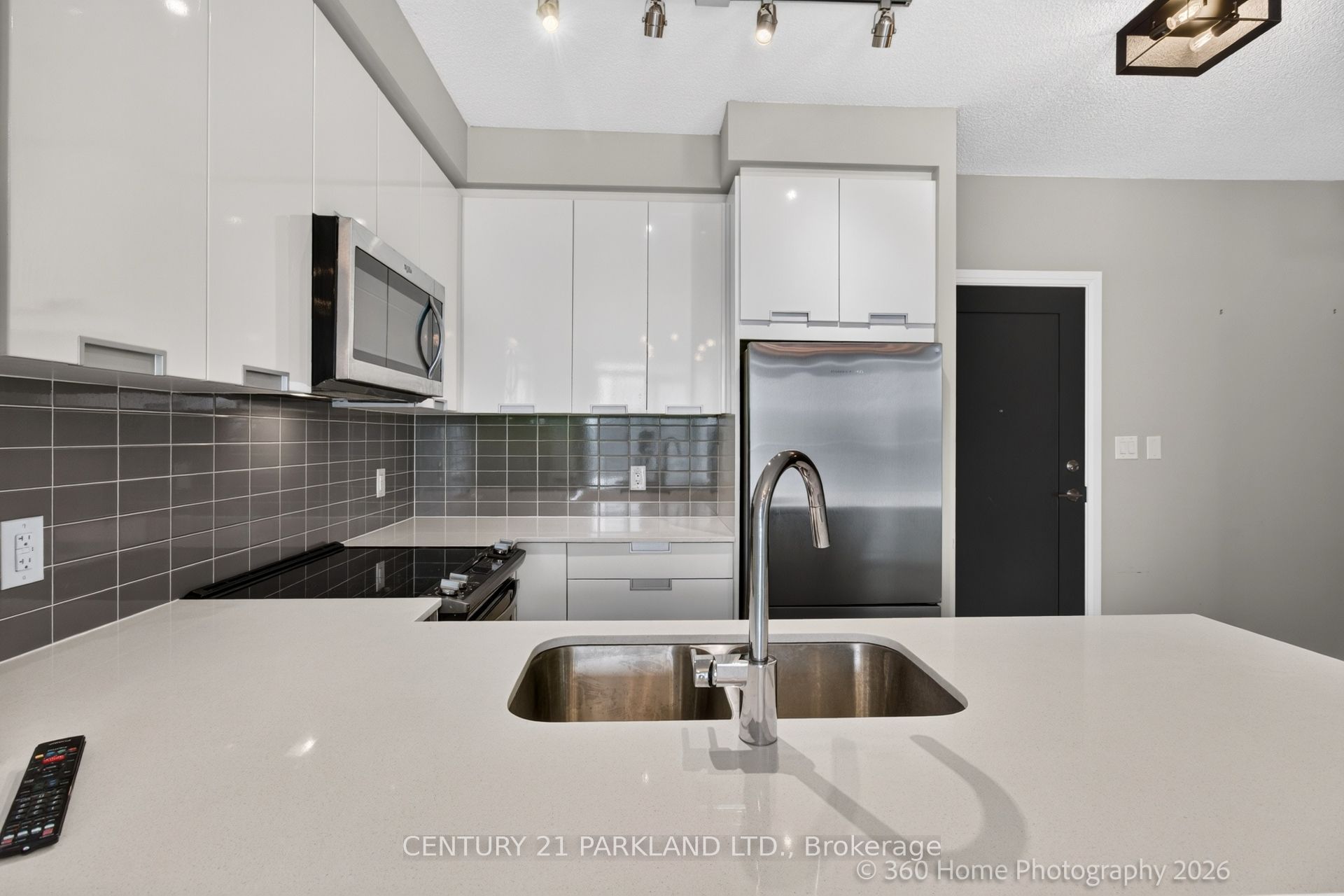 5025 Four Springs Avenue E 905 Property Photo 10
