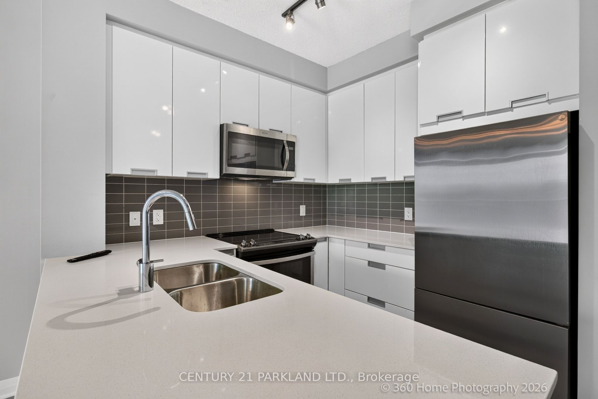5025 Four Springs Avenue E 905 Property Photo 16
