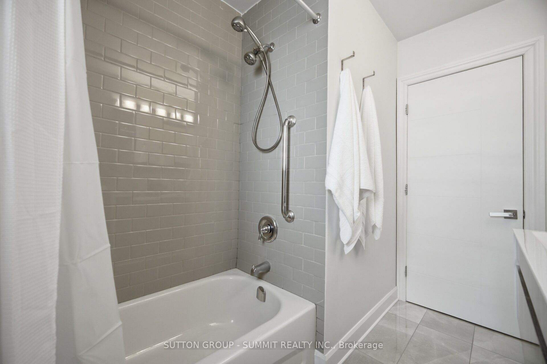 1 Lagos Road Property Photo 13