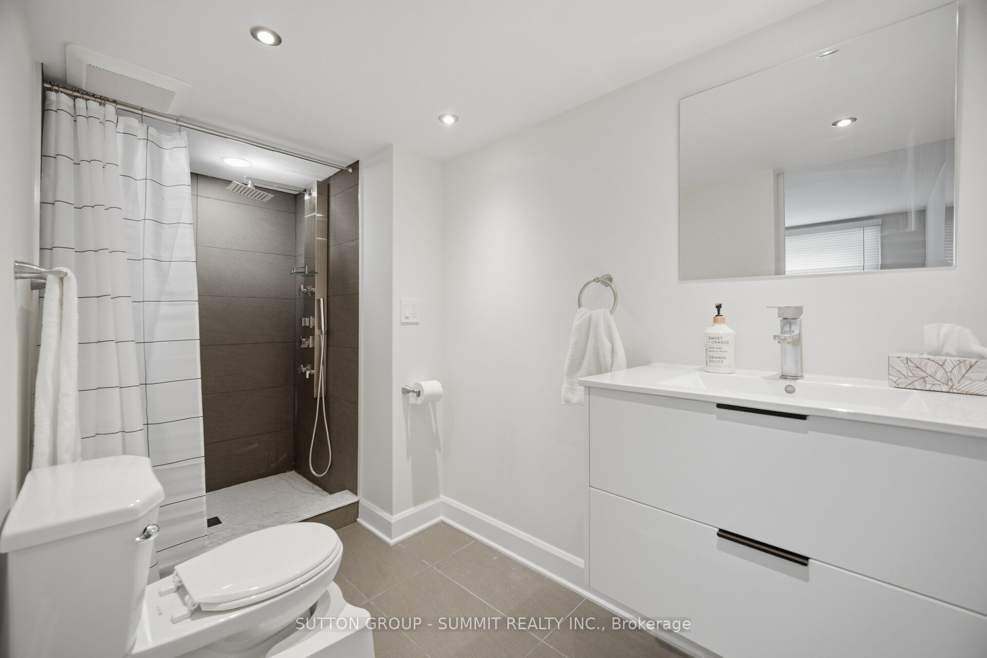 1 Lagos Road Property Photo 21